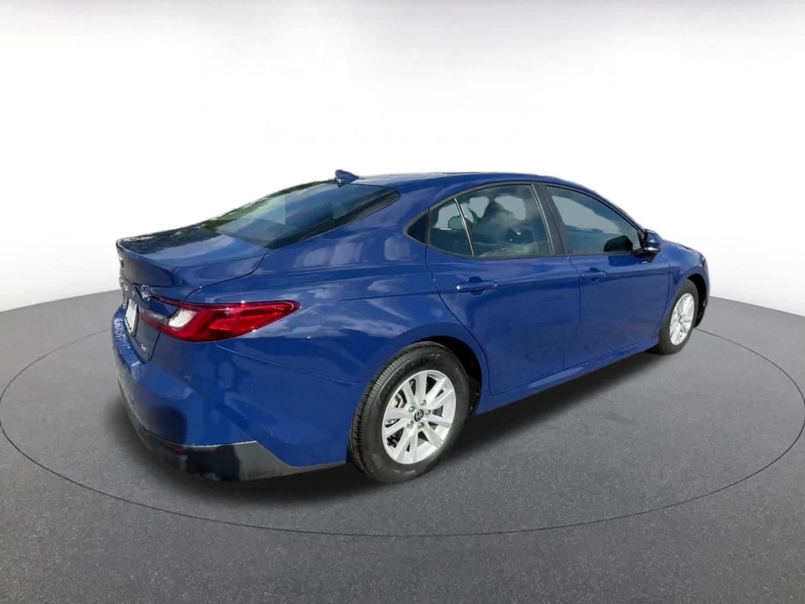 Thumbnail: 2025 Toyota Camry - 15