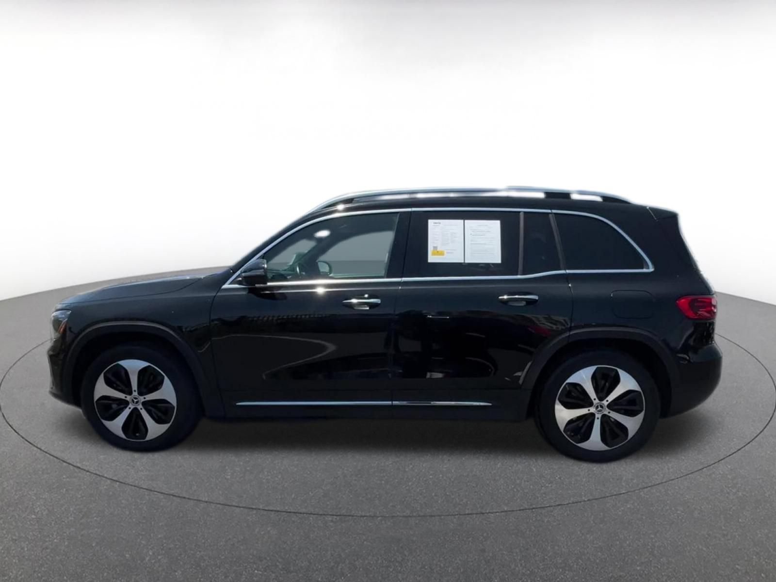 Thumbnail: 2025 Mercedes-Benz GLB - 9