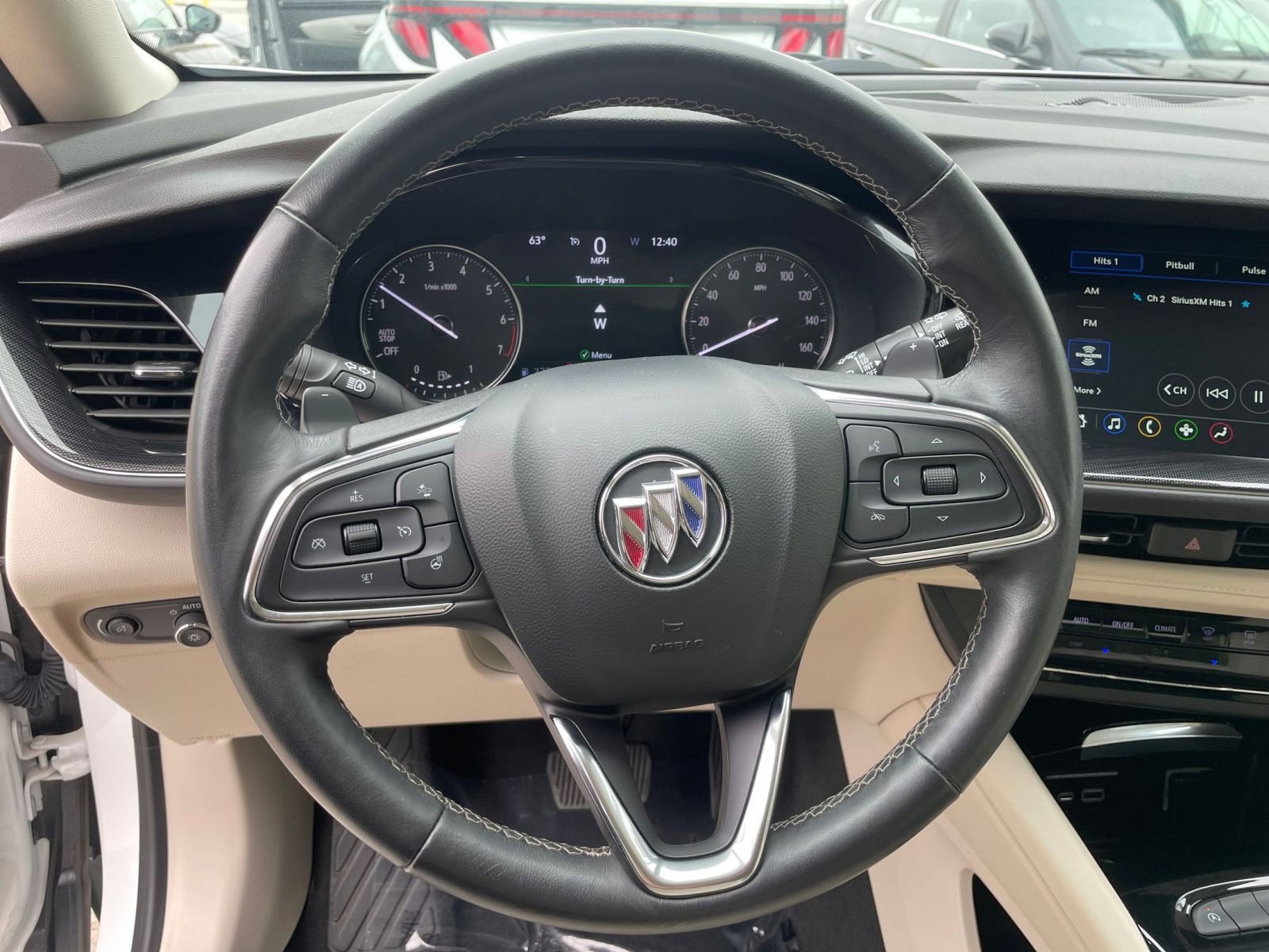 2023 Buick Envision Essence 28