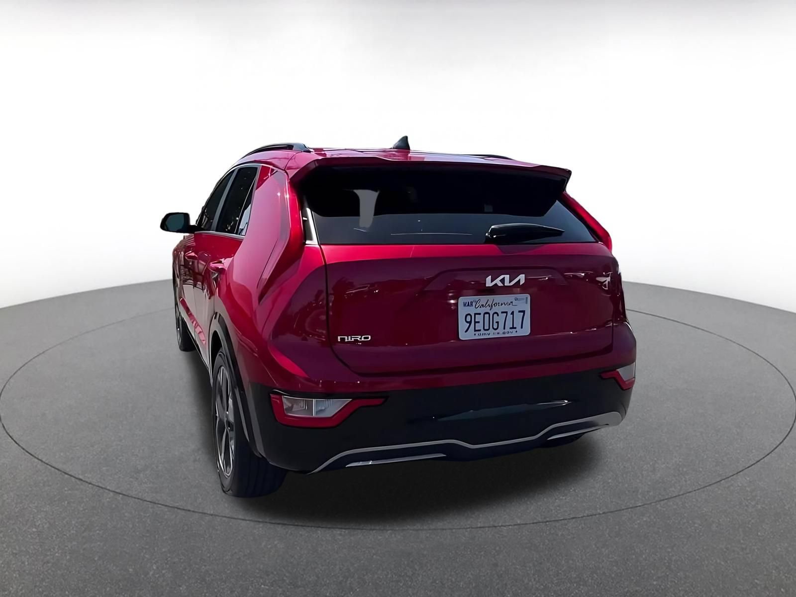 Thumbnail: 2023 Kia Niro - 11