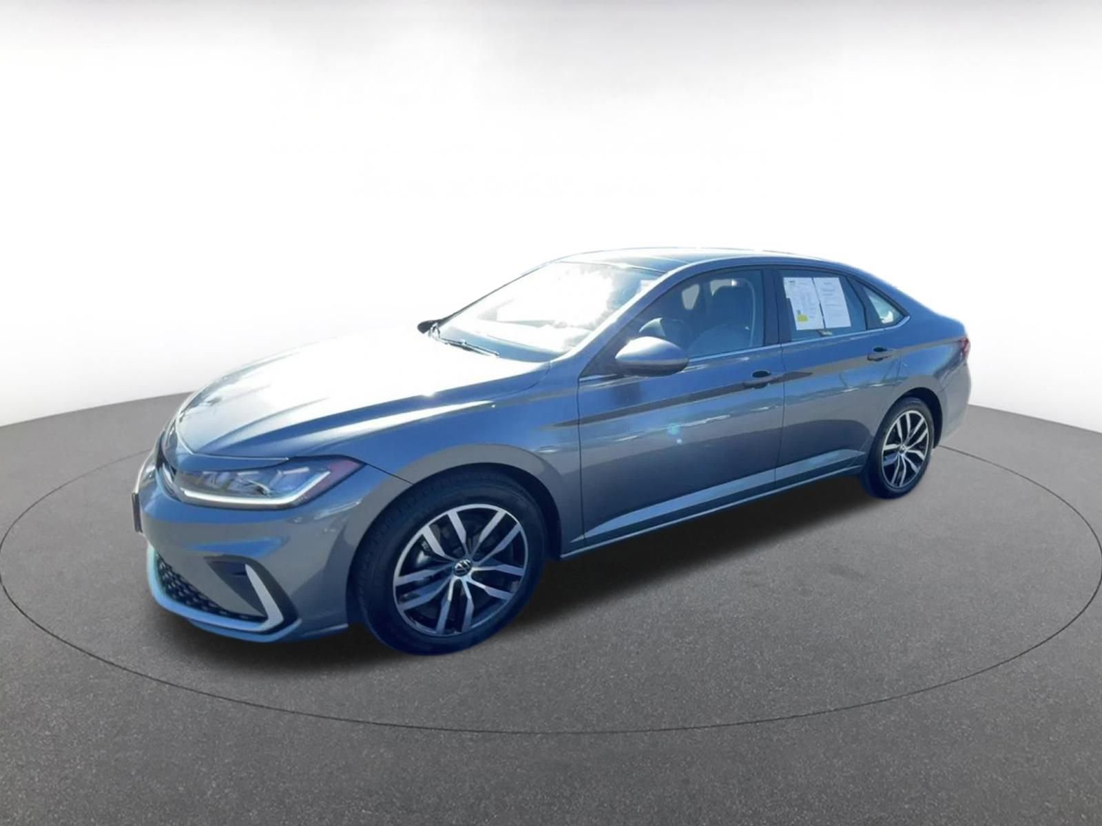 Thumbnail: 2025 Volkswagen Jetta - 8