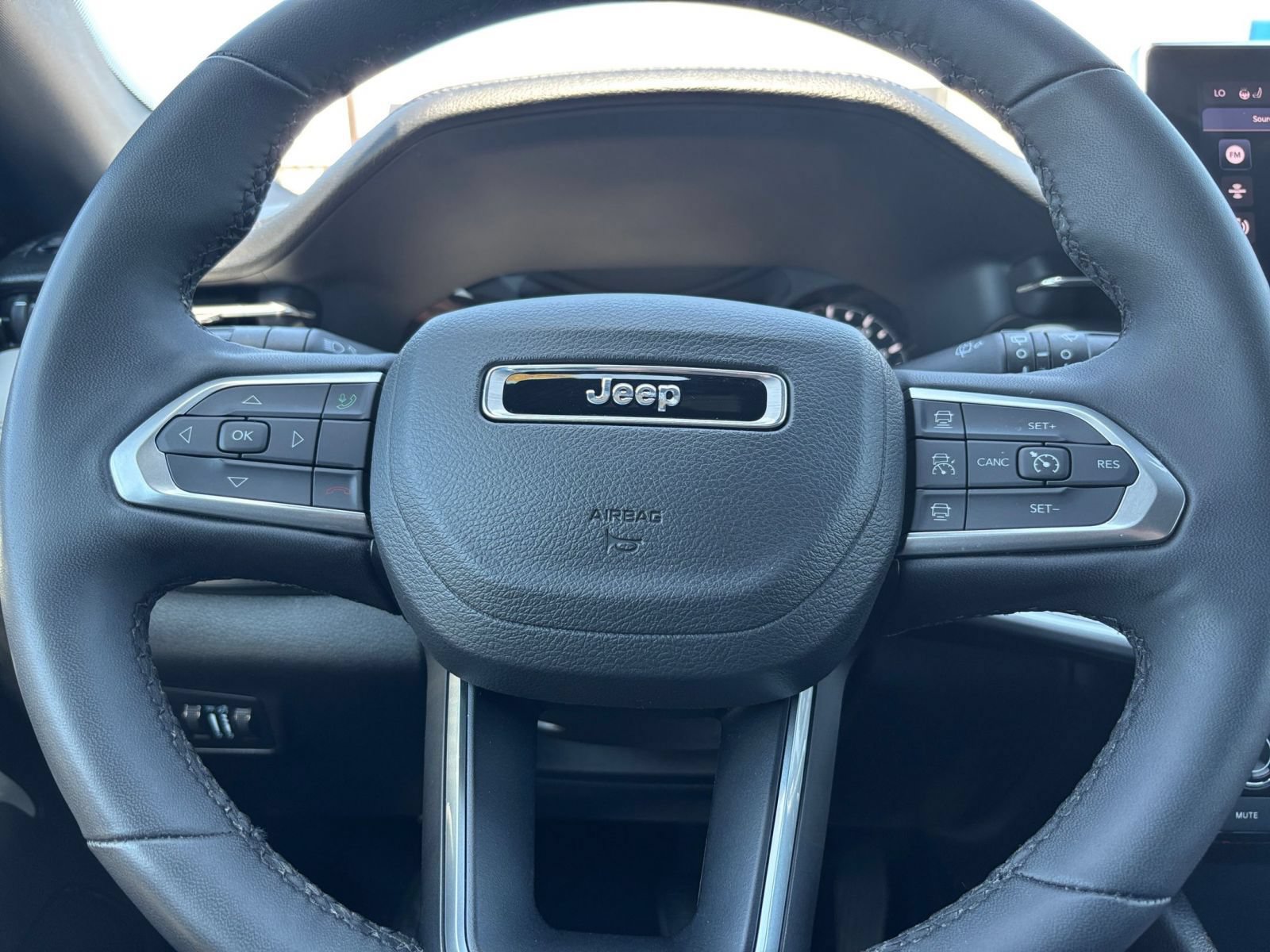 Thumbnail: 2025 Jeep Compass - 29