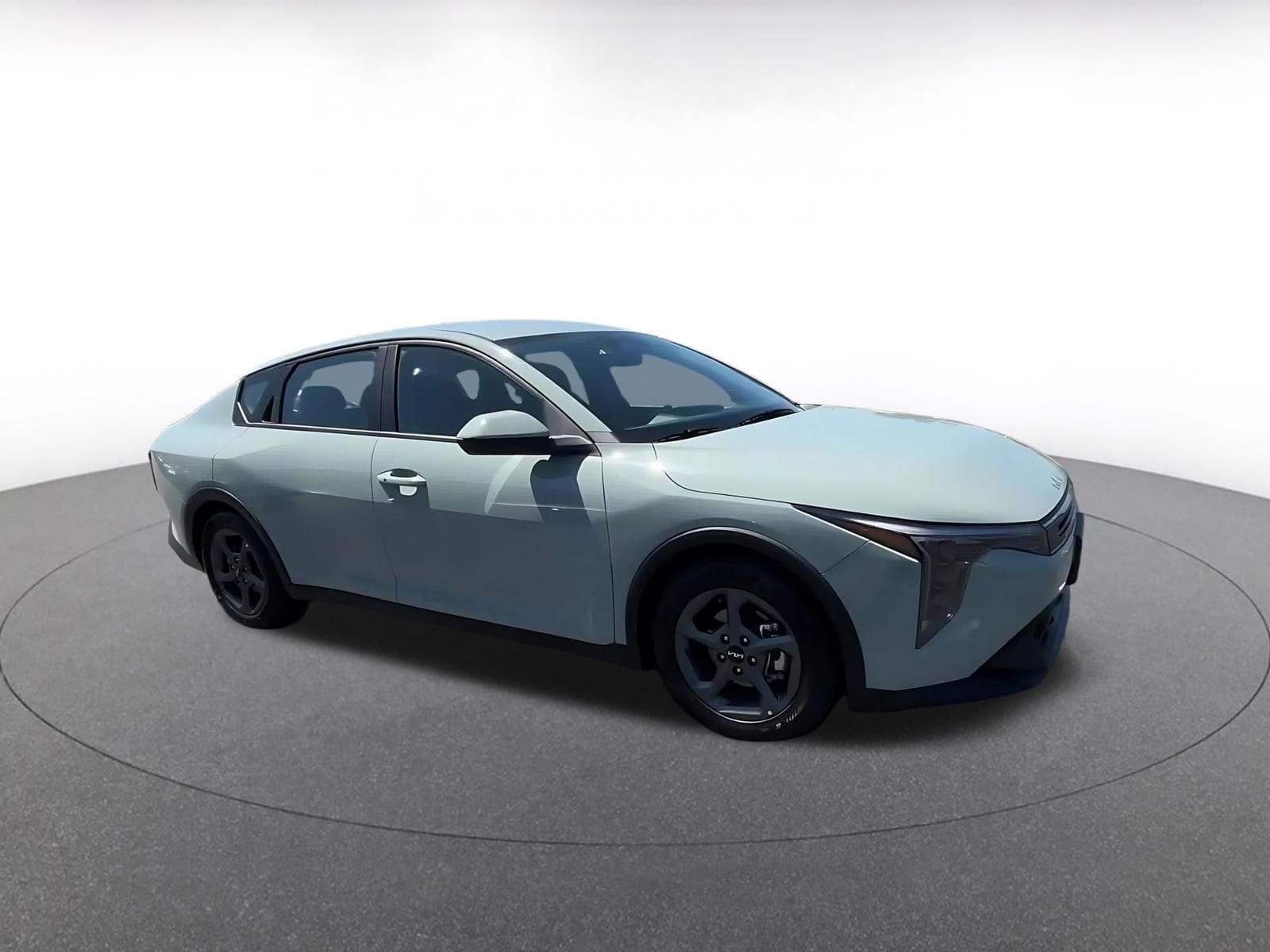 Thumbnail: 2025 Kia K4 - 2