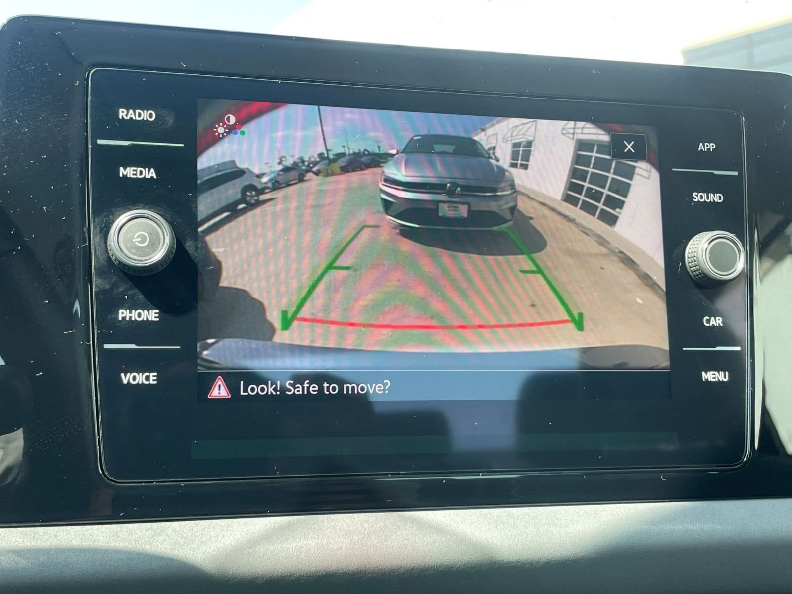 Thumbnail: 2025 Volkswagen Jetta - 17