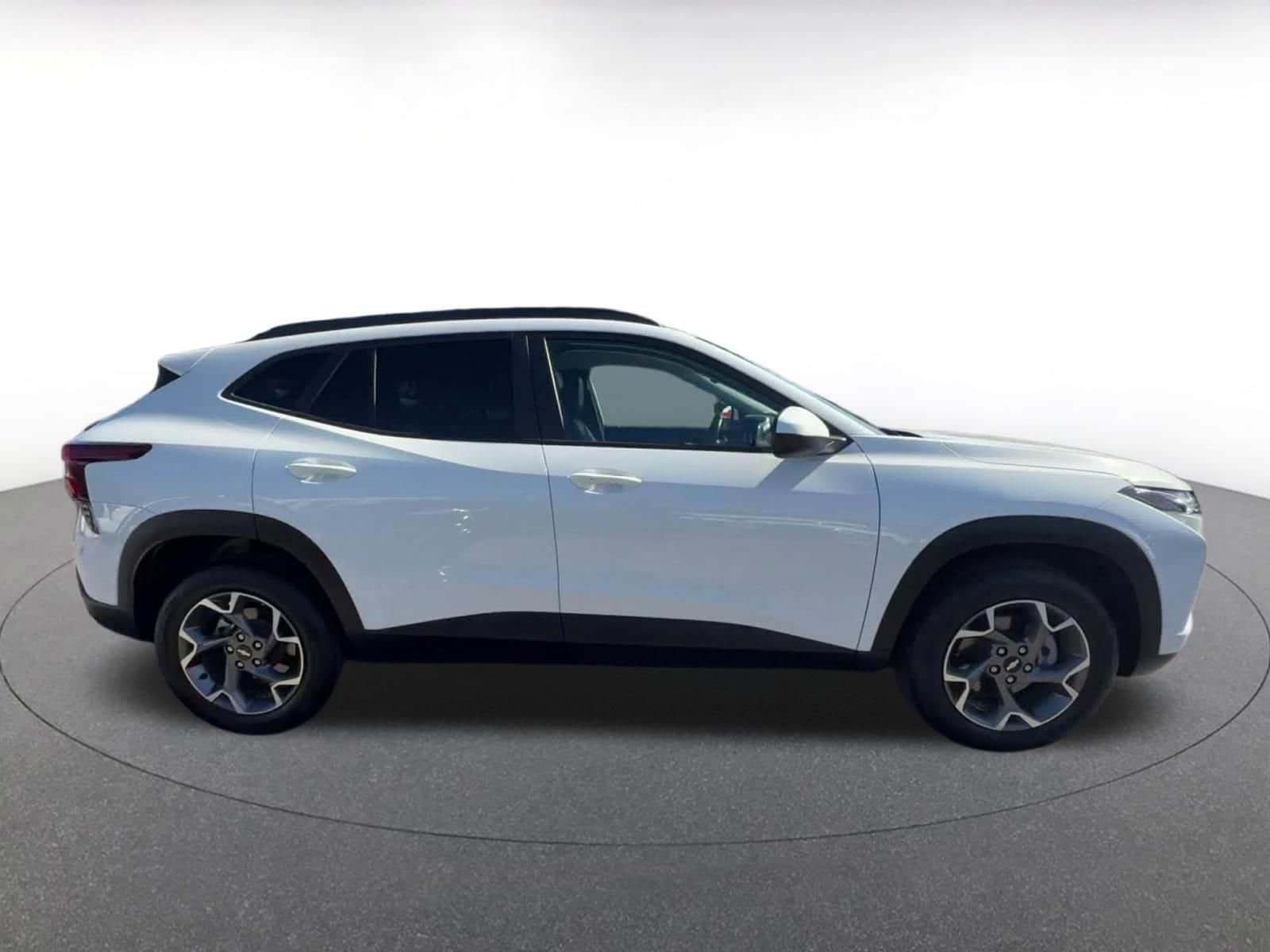 Thumbnail: 2025 Chevrolet Trax - 15