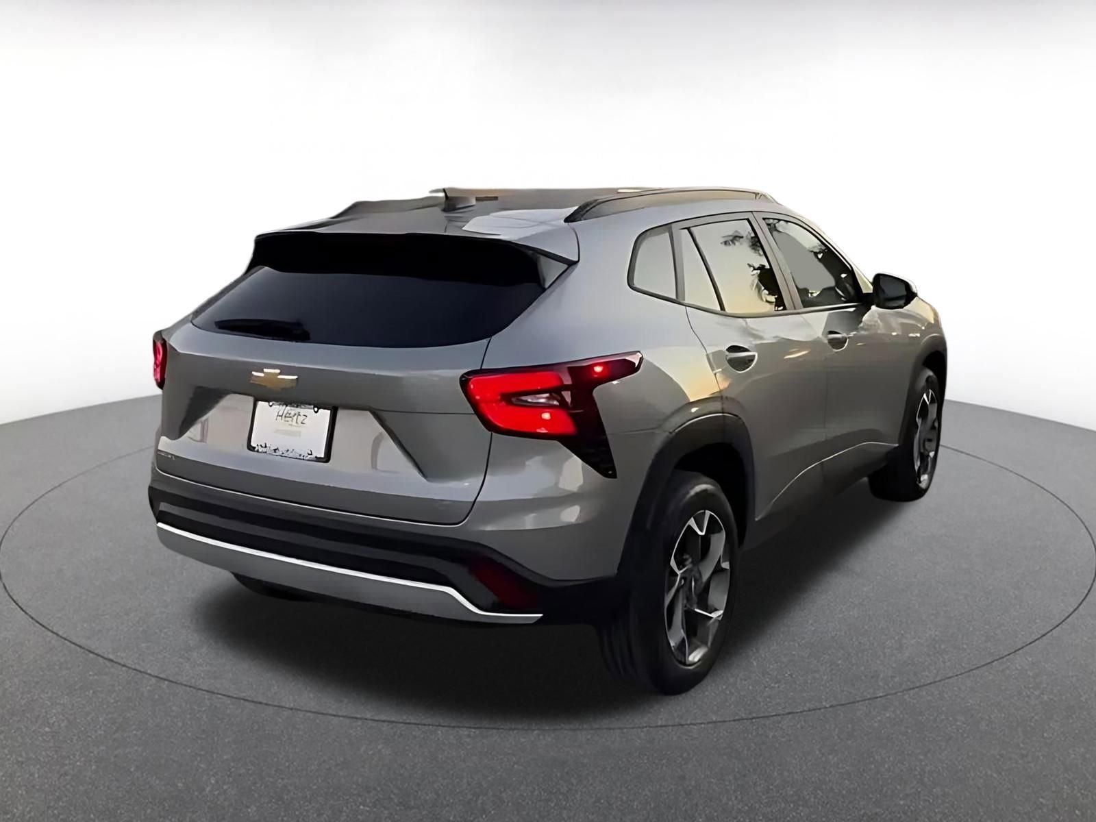 Thumbnail: 2025 Chevrolet Trax - 14