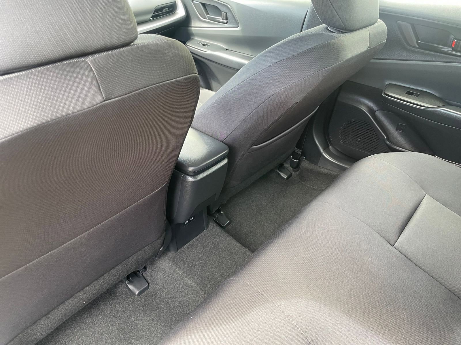 Thumbnail: 2025 Toyota Prius - 24