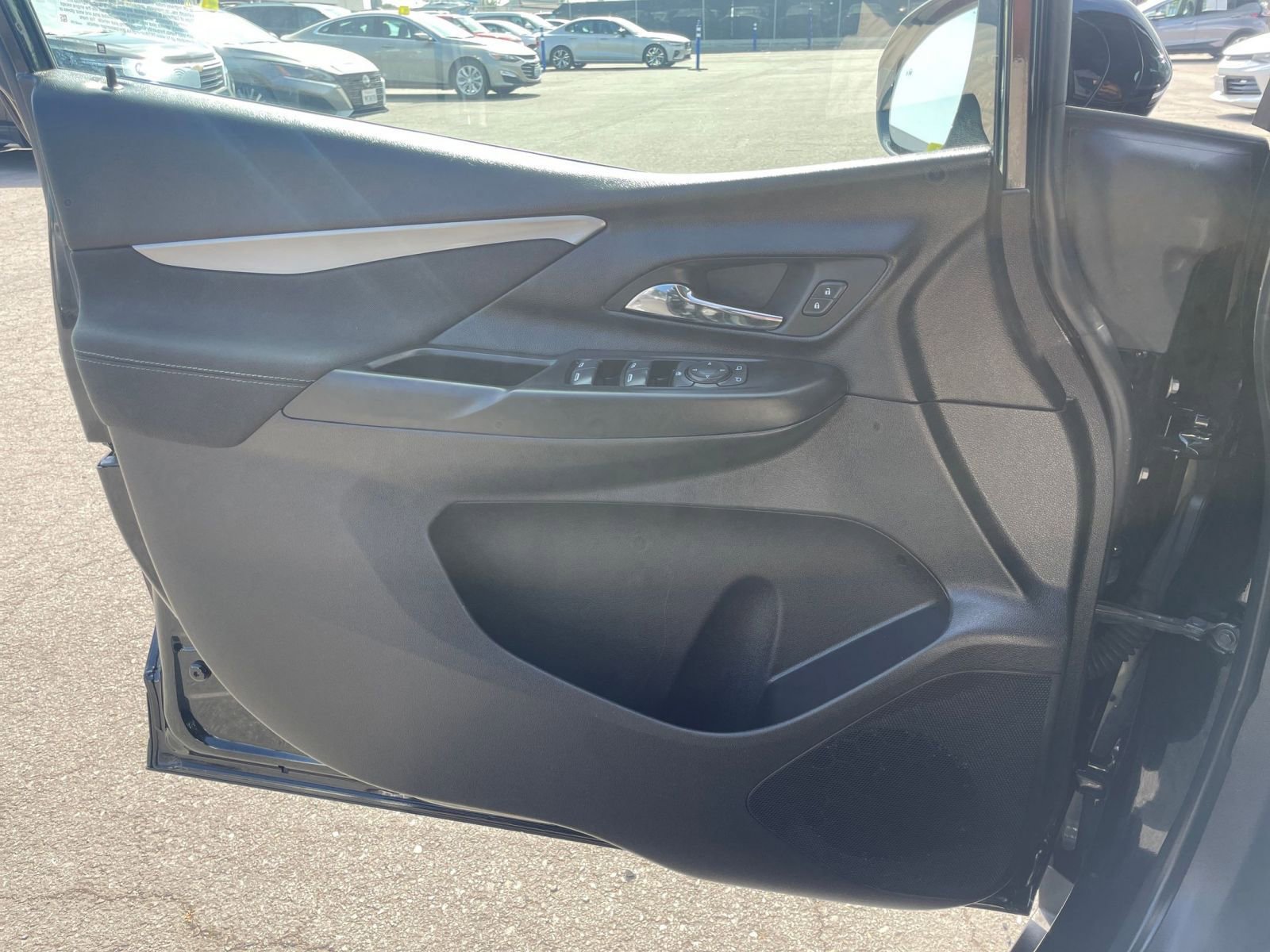 Thumbnail: 2023 Chevrolet Bolt EV - 24