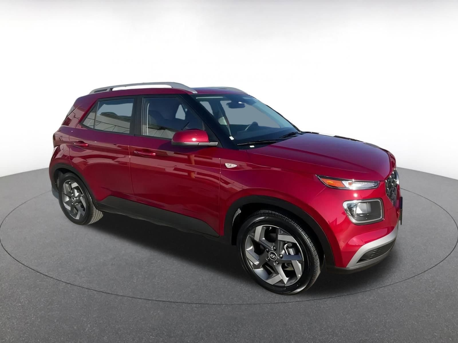 Thumbnail: 2025 Hyundai Venue - 2