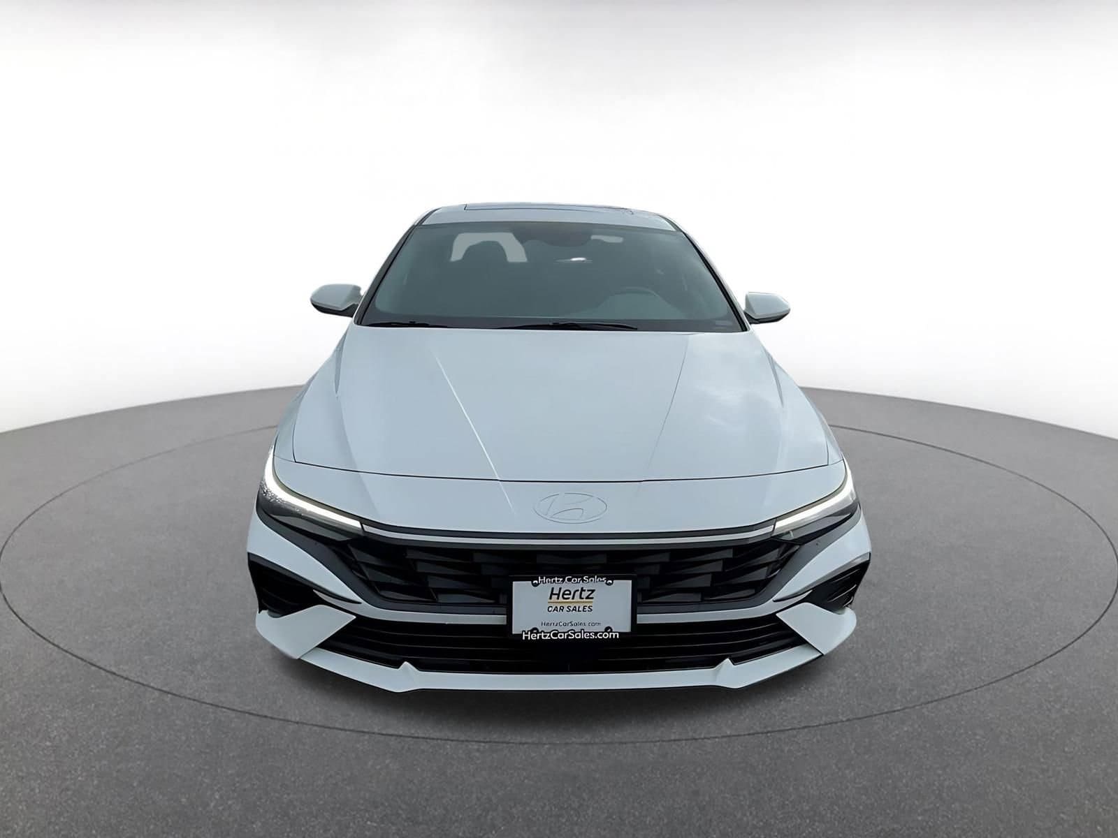 Thumbnail: 2025 Hyundai Elantra - 4