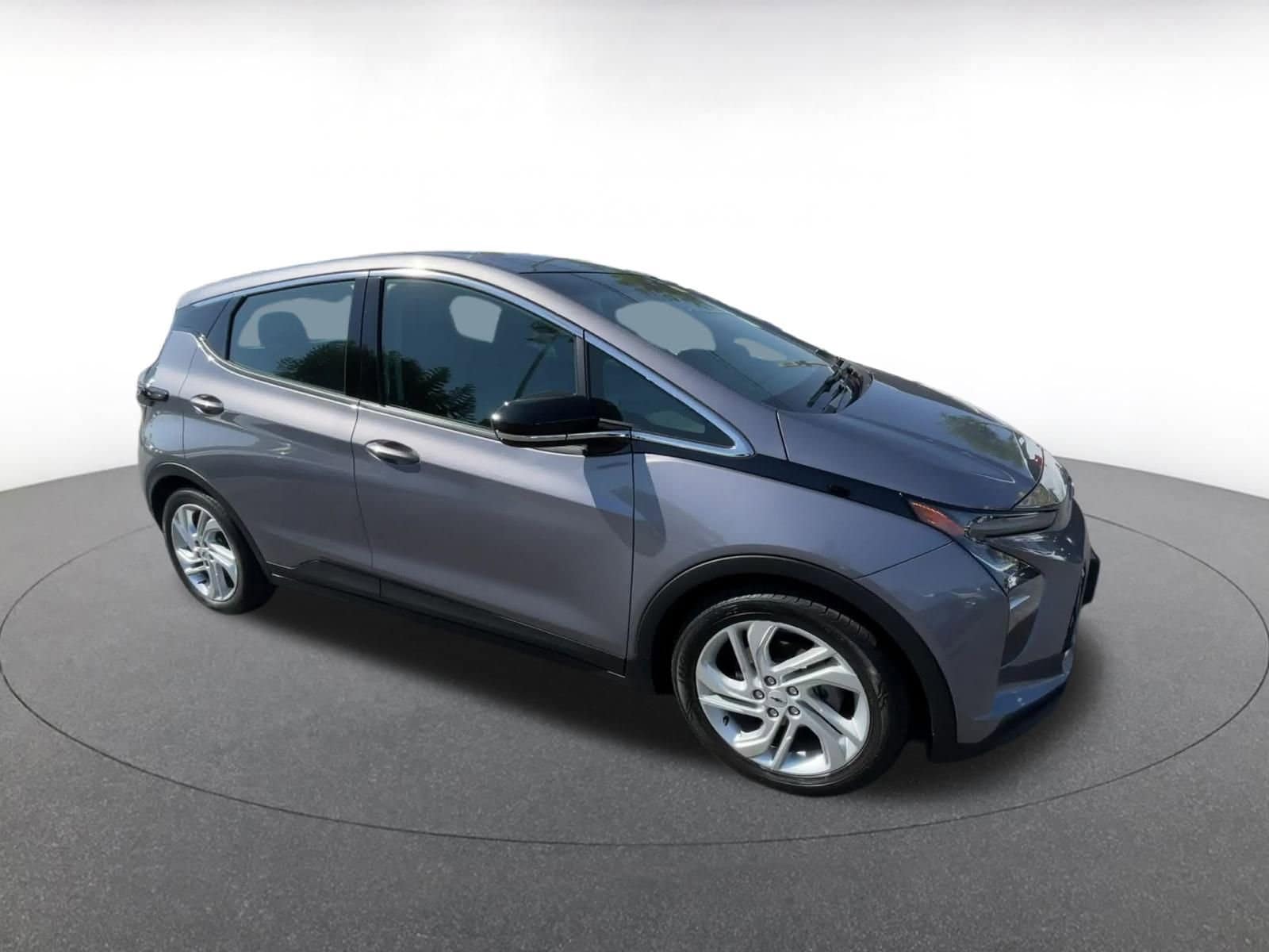 Thumbnail: 2023 Chevrolet Bolt EV - 2