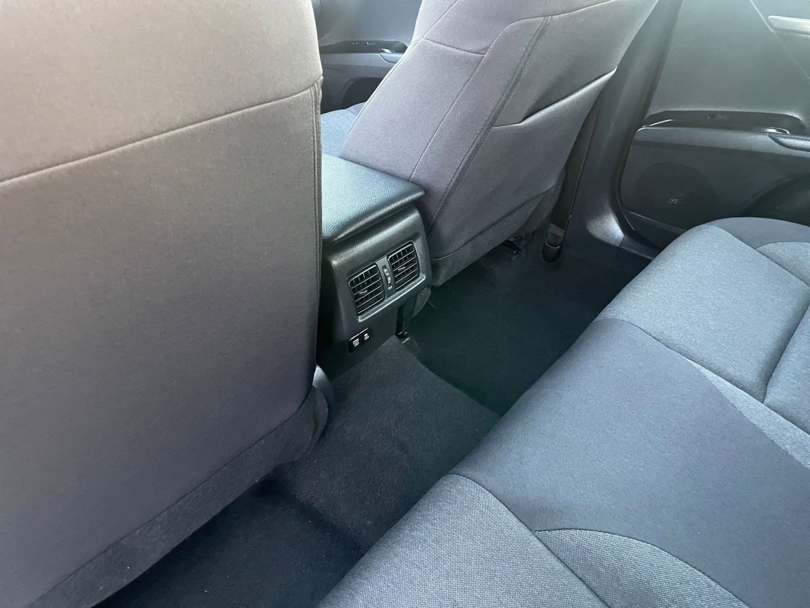 Thumbnail: 2025 Toyota Camry - 24