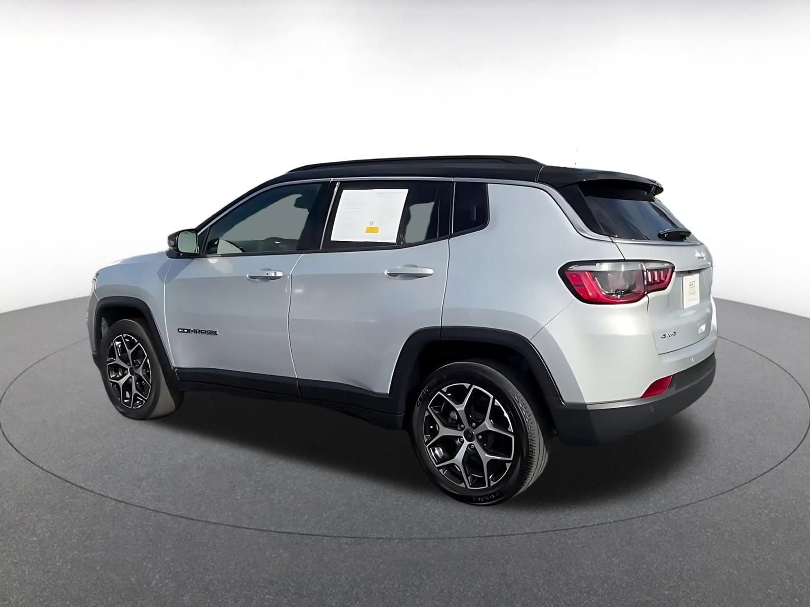 Thumbnail: 2025 Jeep Compass - 10