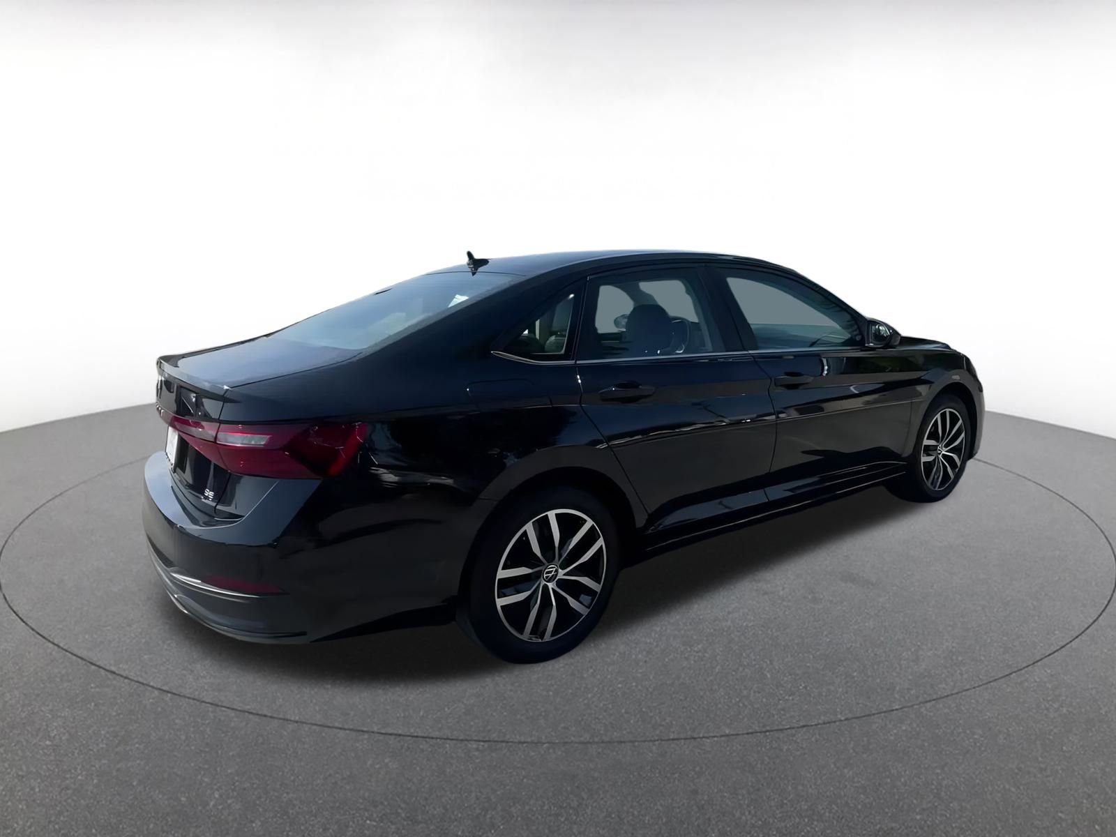 Thumbnail: 2025 Volkswagen Jetta - 15