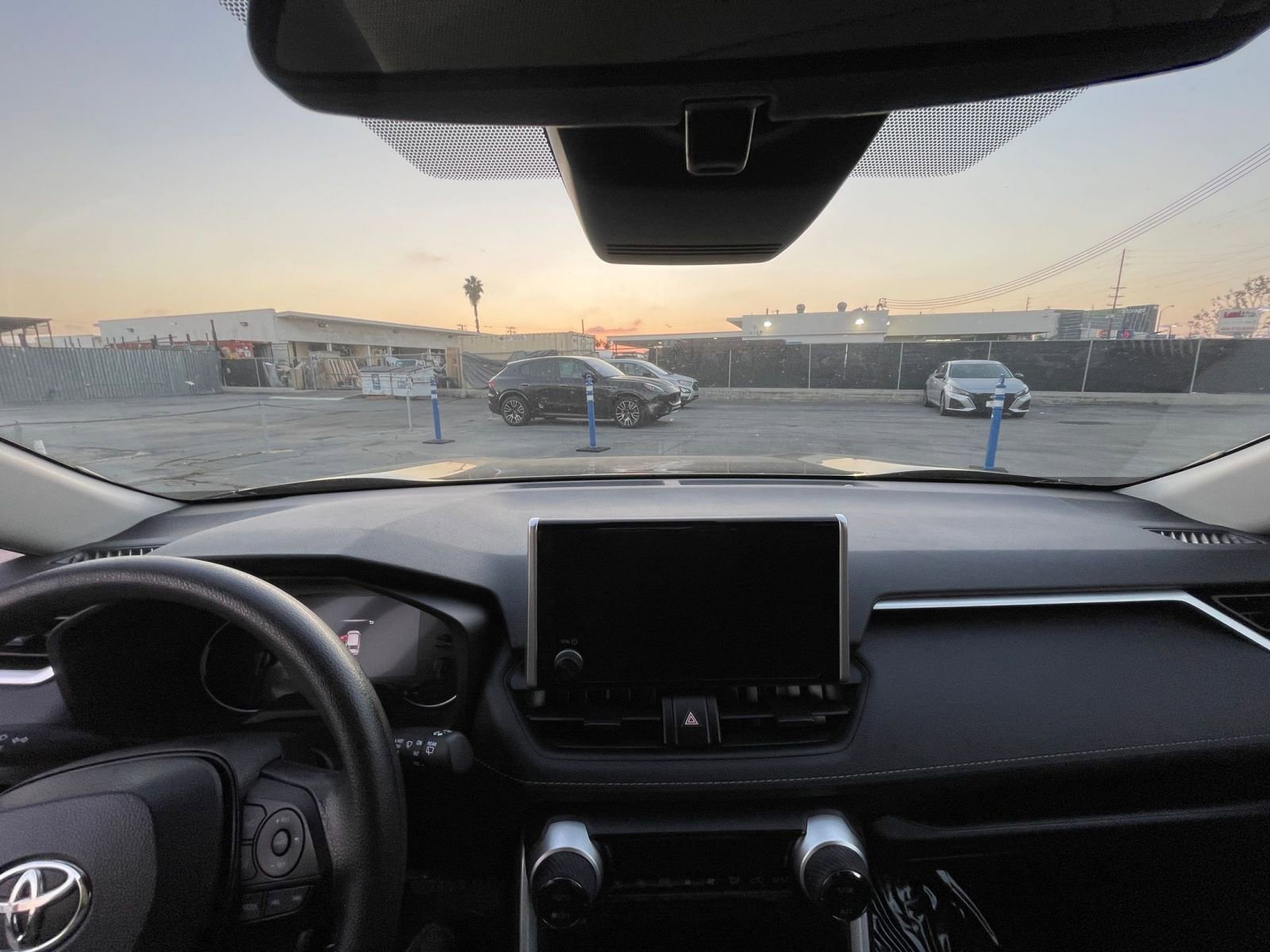 Thumbnail: 2025 Toyota RAV4 - 33