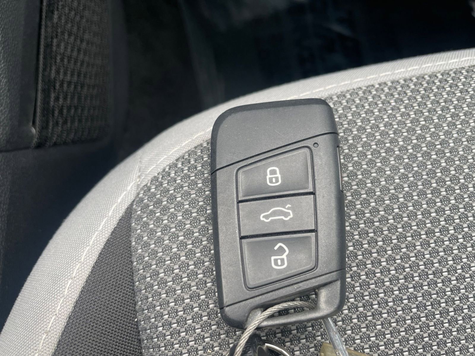 2024 Volkswagen Taos S 22