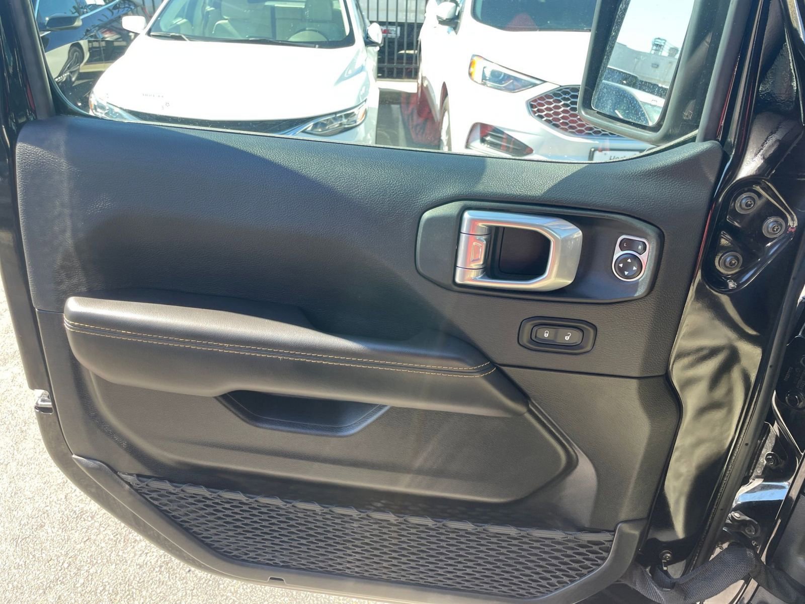 Thumbnail: 2025 Jeep Wrangler - 20