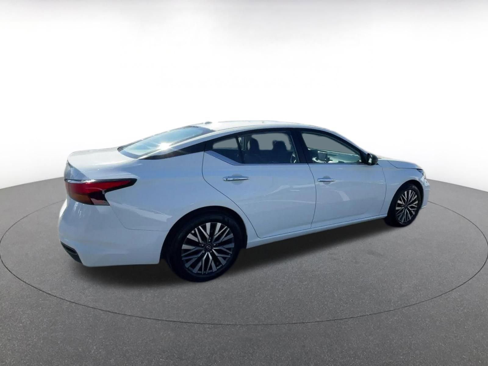 Thumbnail: 2025 Nissan Altima - 15