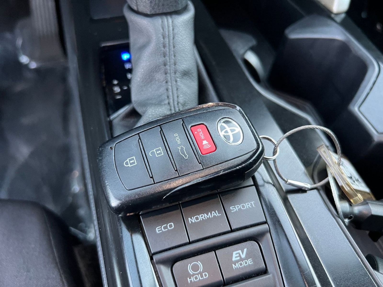 Thumbnail: 2025 Toyota Camry - 22