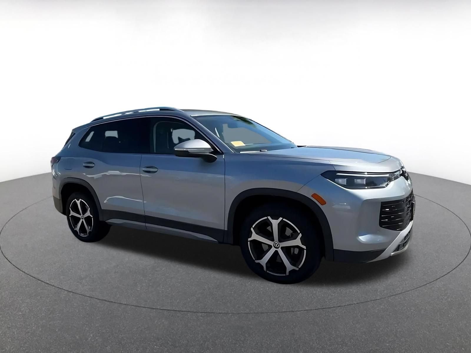 Thumbnail: 2026 Volkswagen Tiguan - 2