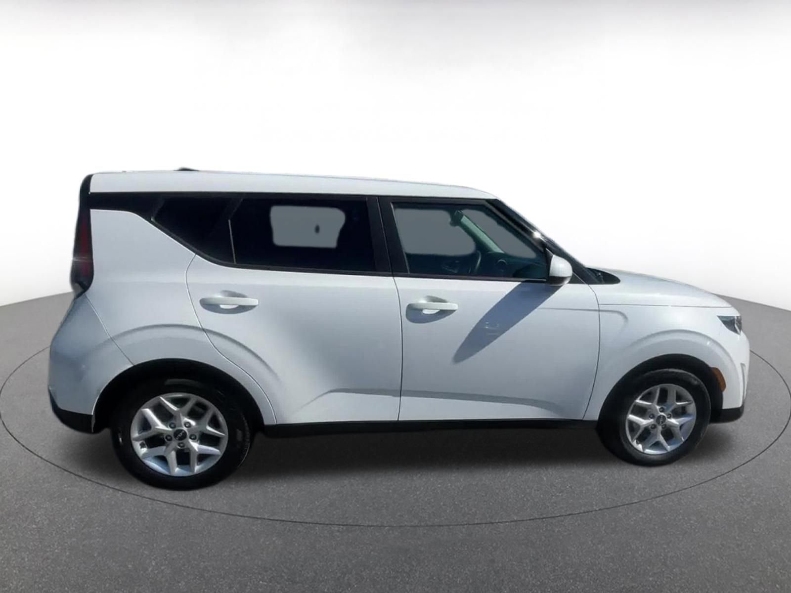 Thumbnail: 2025 Kia Soul - 16