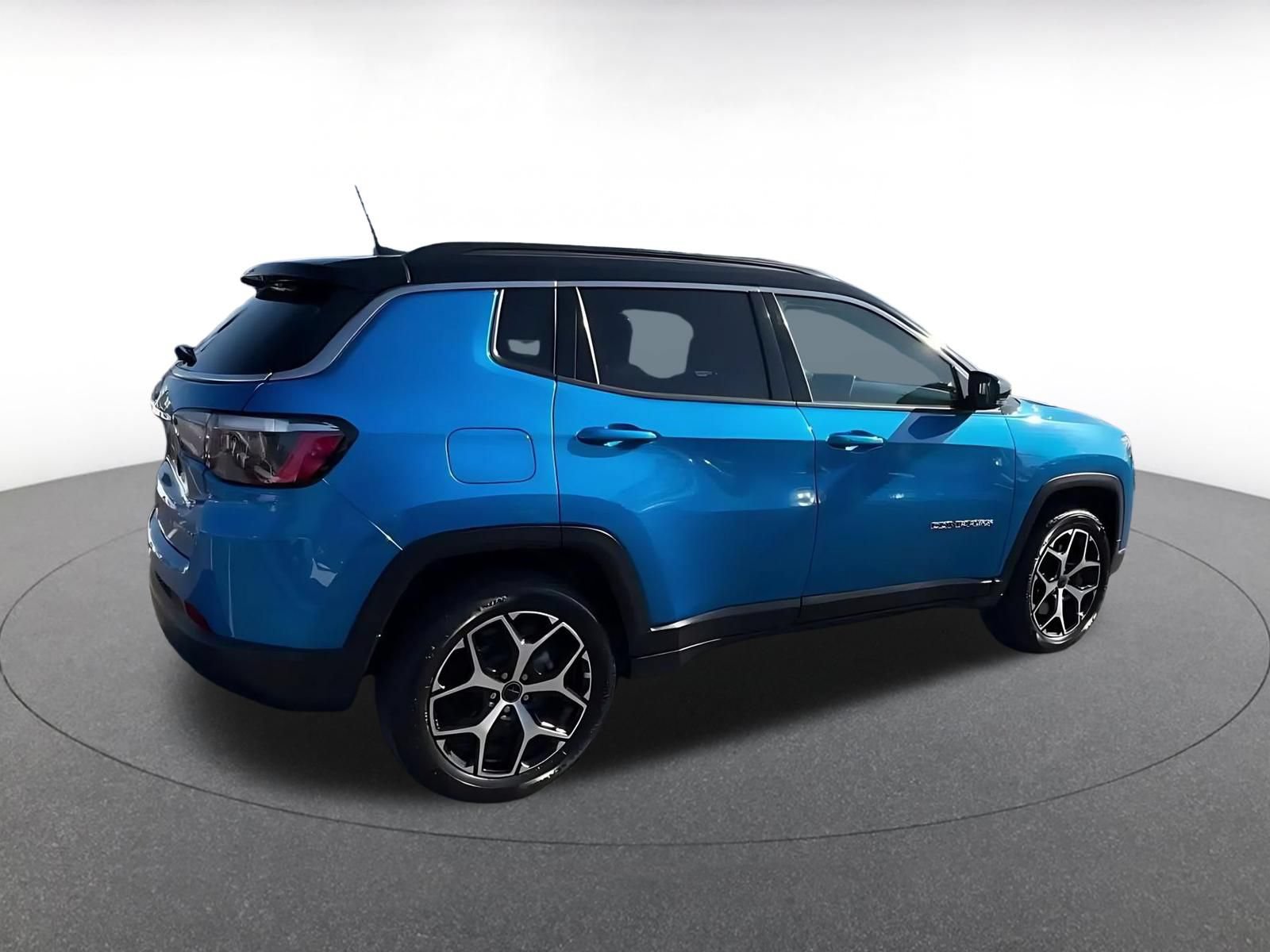Thumbnail: 2025 Jeep Compass - 11