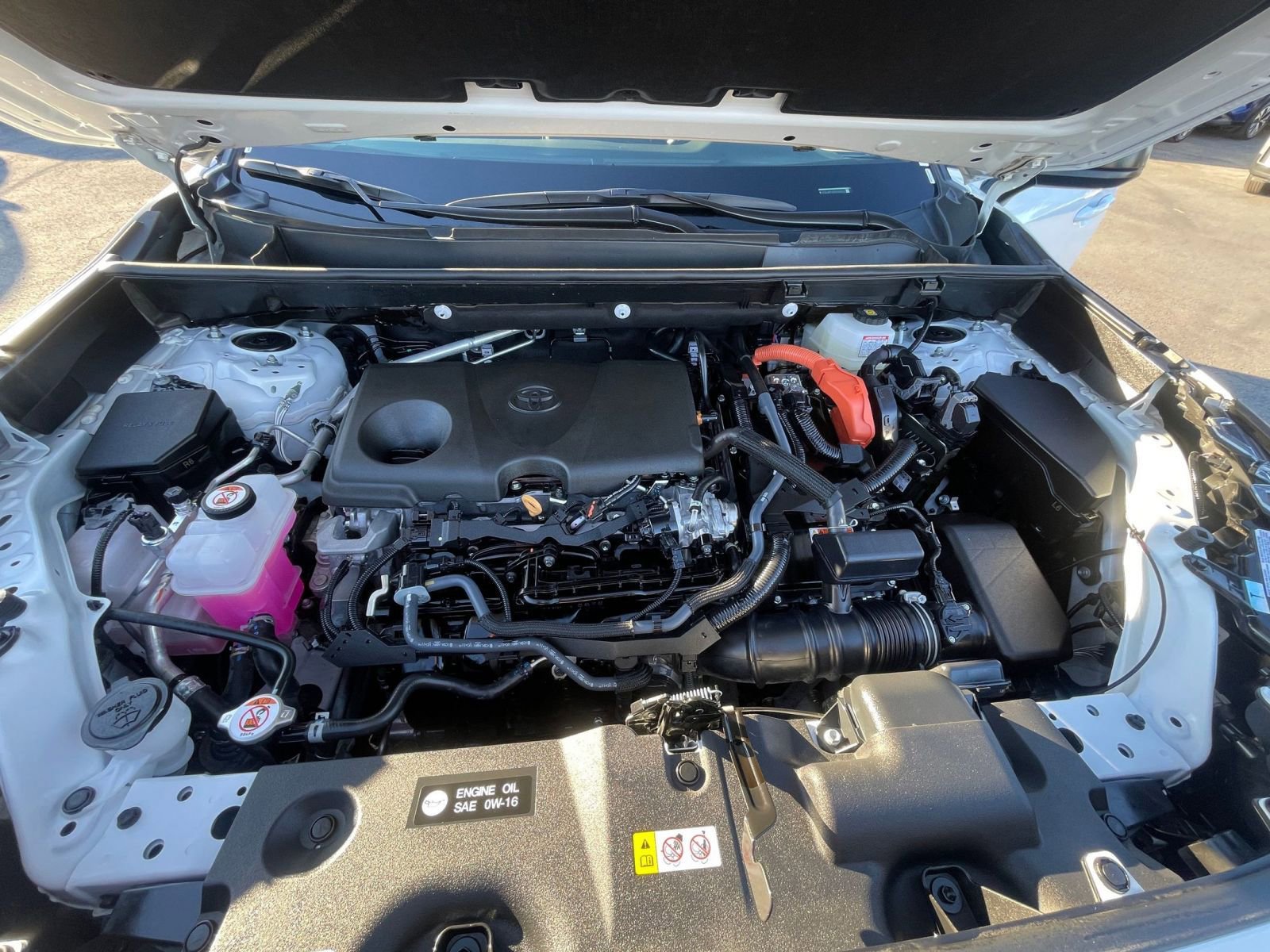 Thumbnail: 2025 Toyota RAV4 - 32