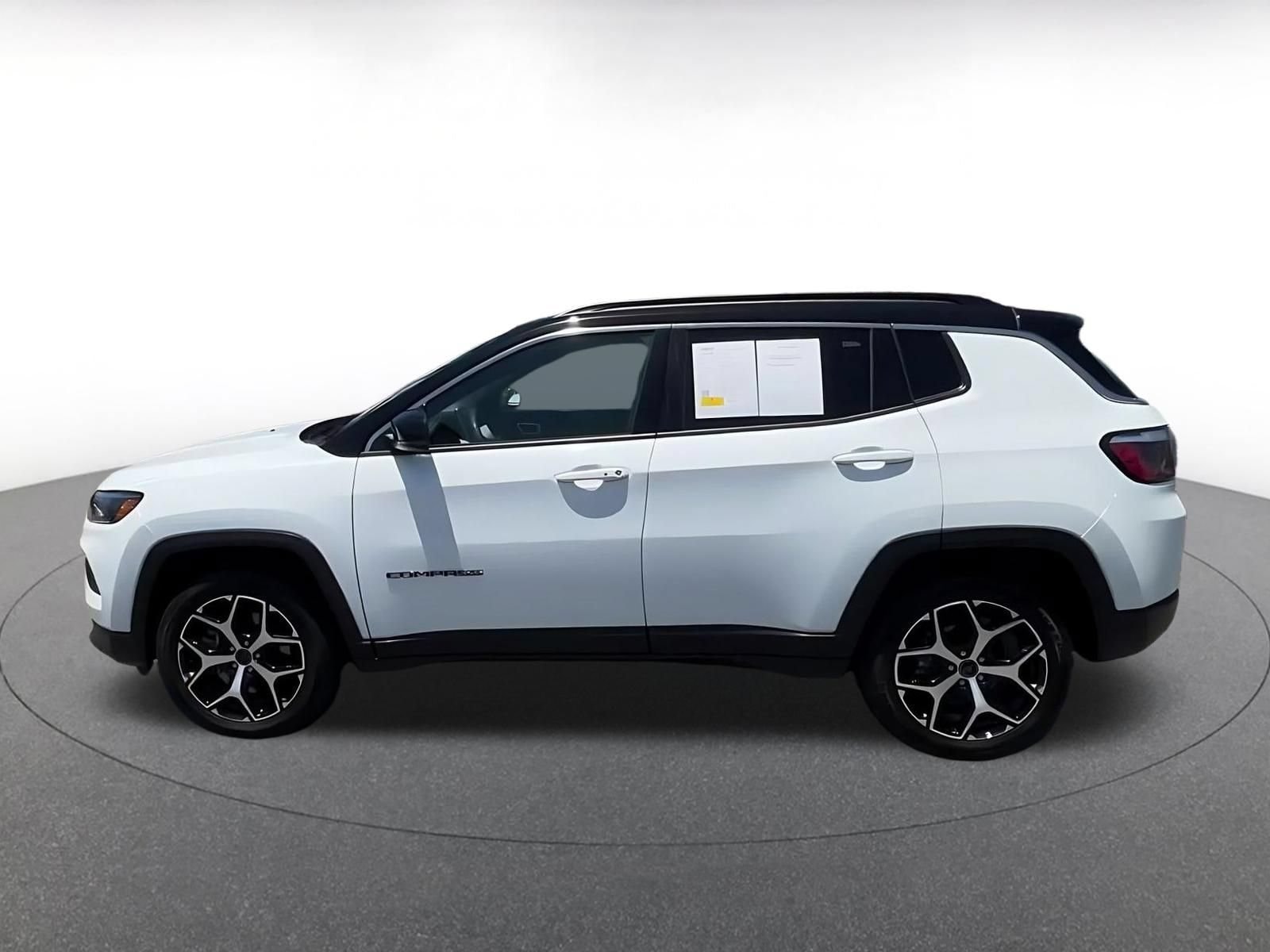 Thumbnail: 2025 Jeep Compass - 8