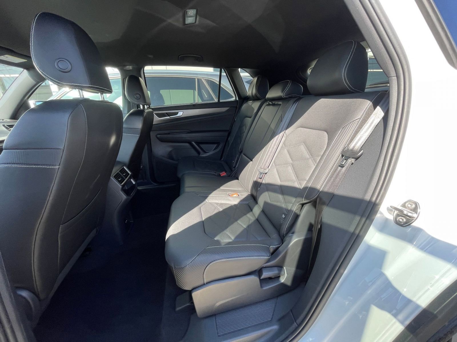 Thumbnail: 2025 Volkswagen Atlas - 25