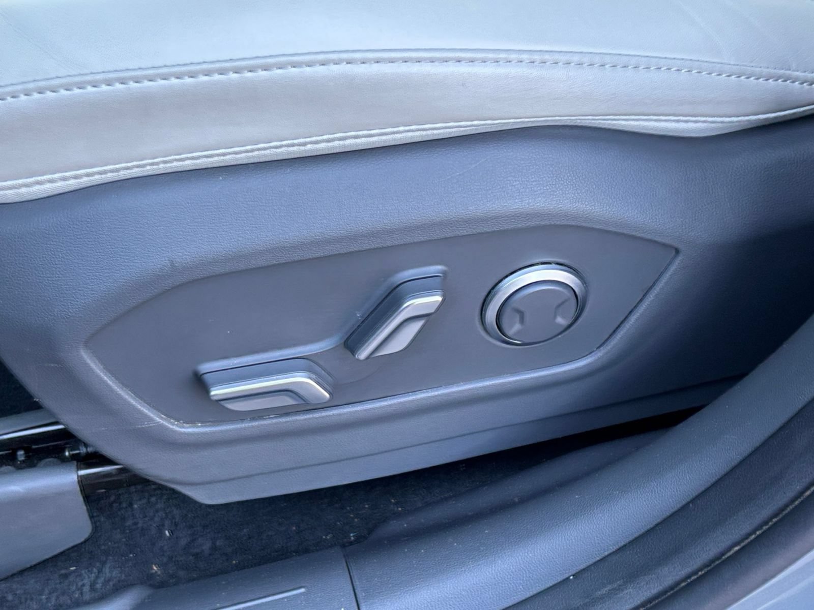 Thumbnail: 2025 Hyundai Santa Fe - 32