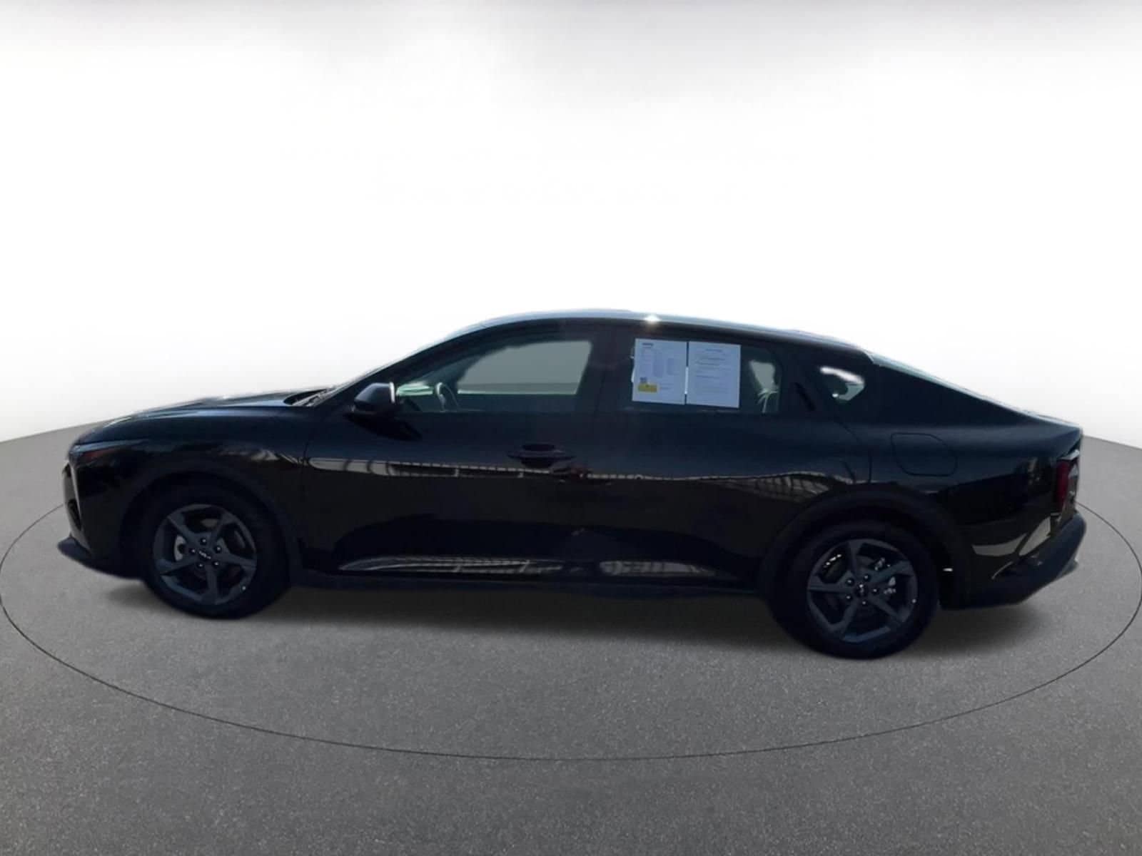 Thumbnail: 2025 Kia K4 - 9