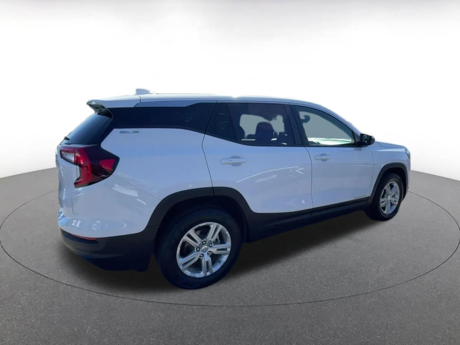 Thumbnail: 2024 GMC Terrain - 15