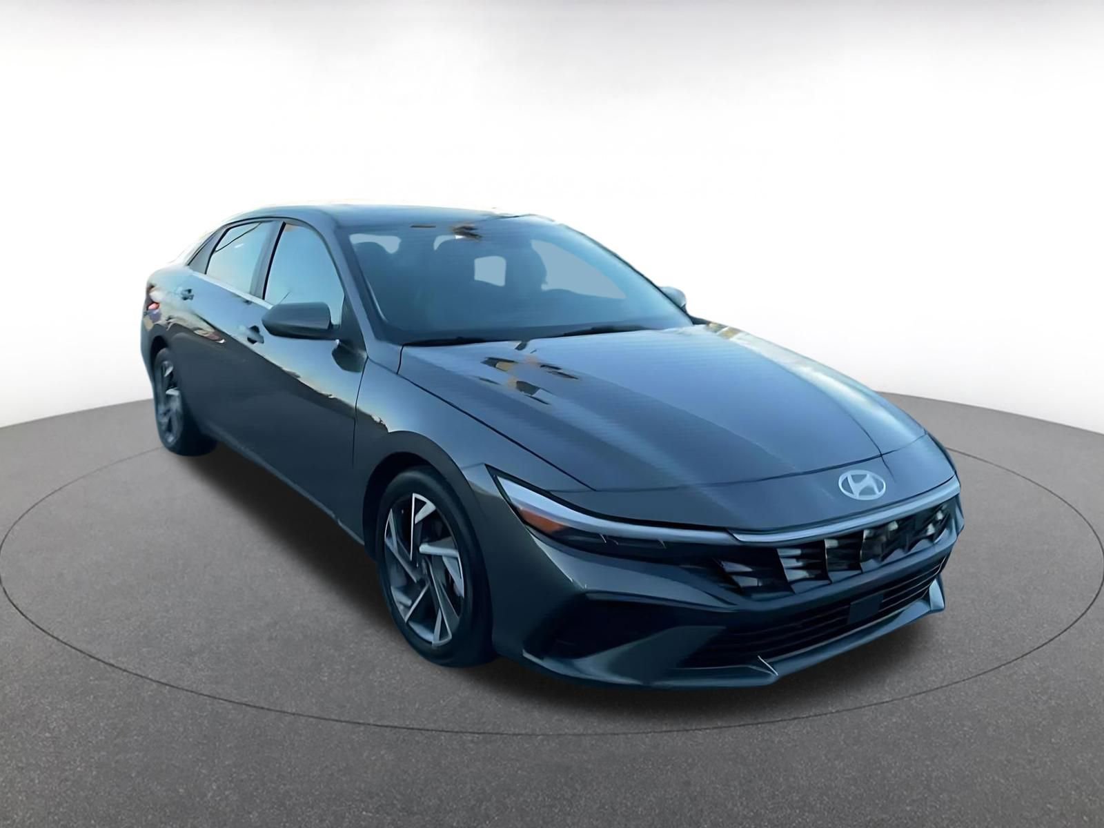 Thumbnail: 2025 Hyundai Elantra - 3