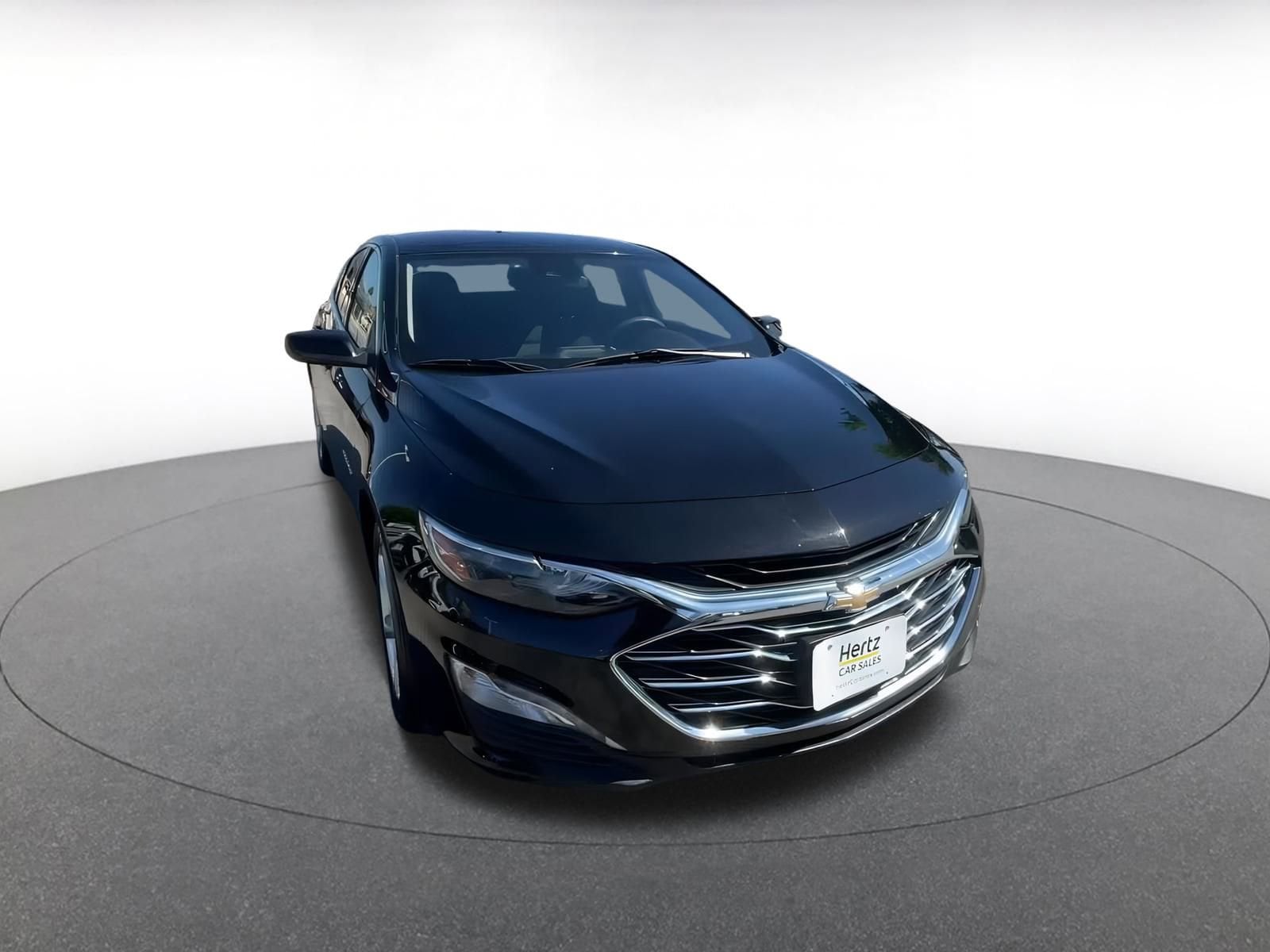 Thumbnail: 2023 Chevrolet Malibu - 3