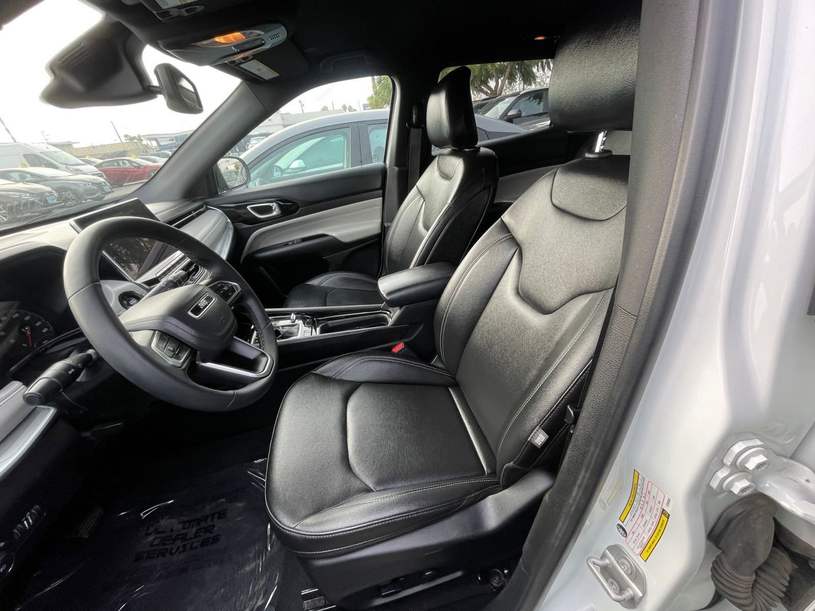 Thumbnail: 2025 Jeep Compass - 29