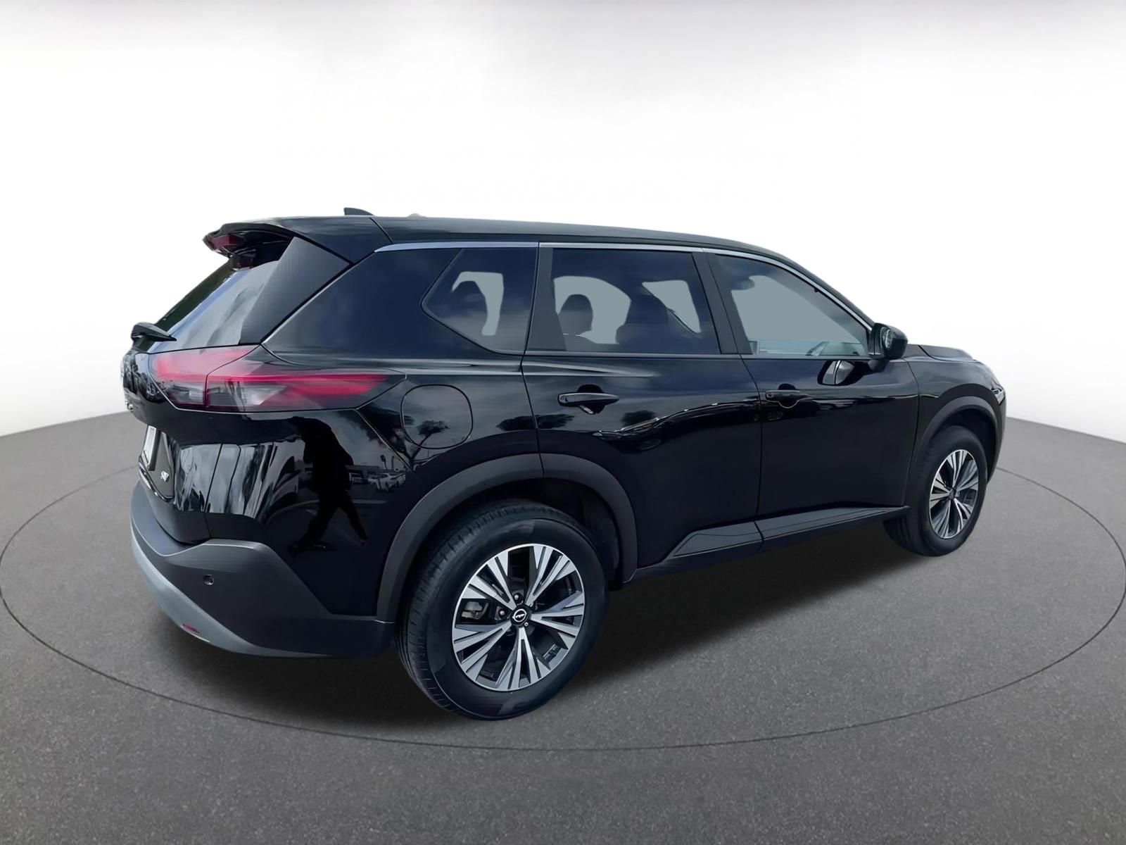 2023 Nissan Rogue SV 15