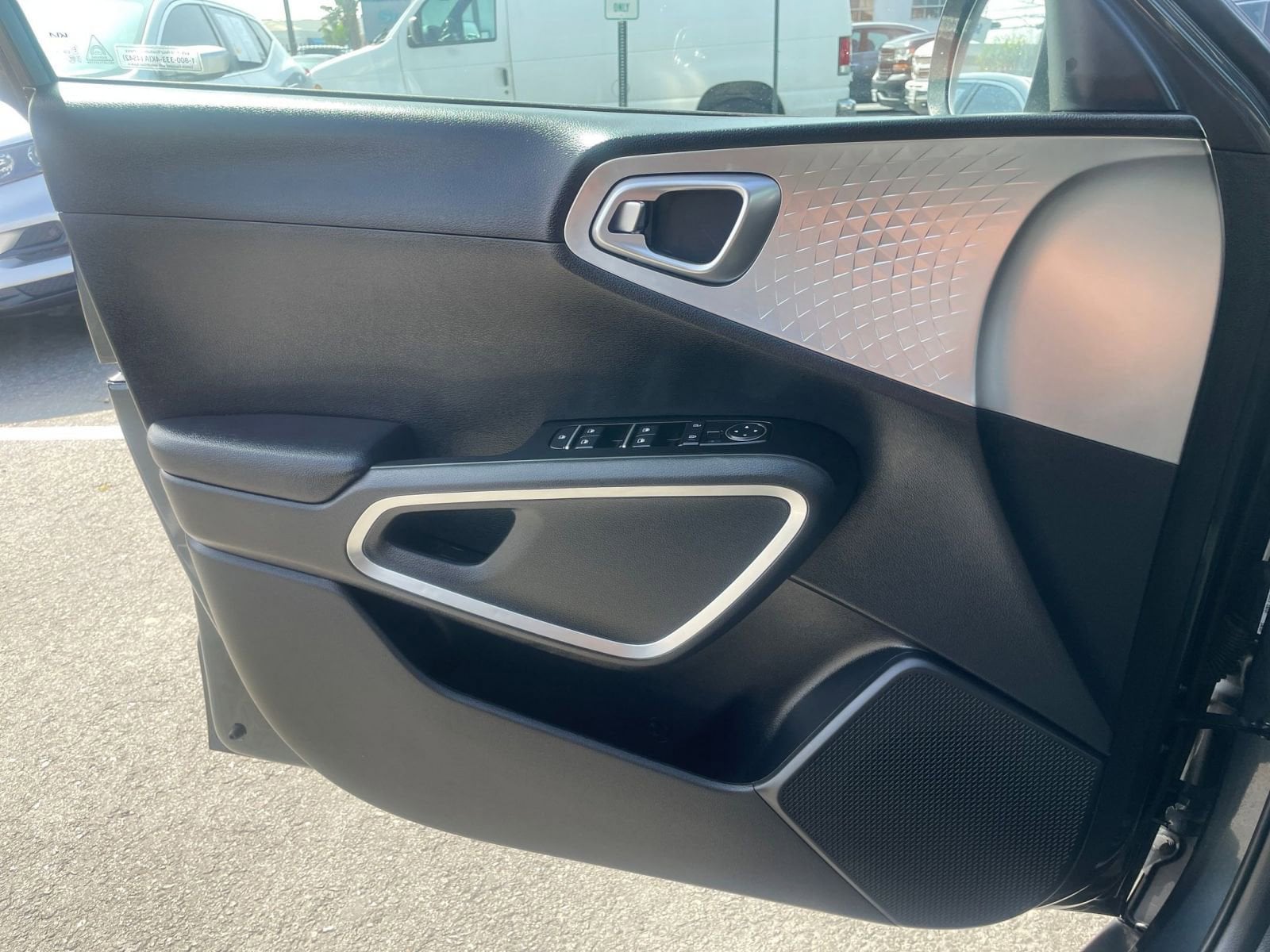 Thumbnail: 2025 Kia Soul - 18