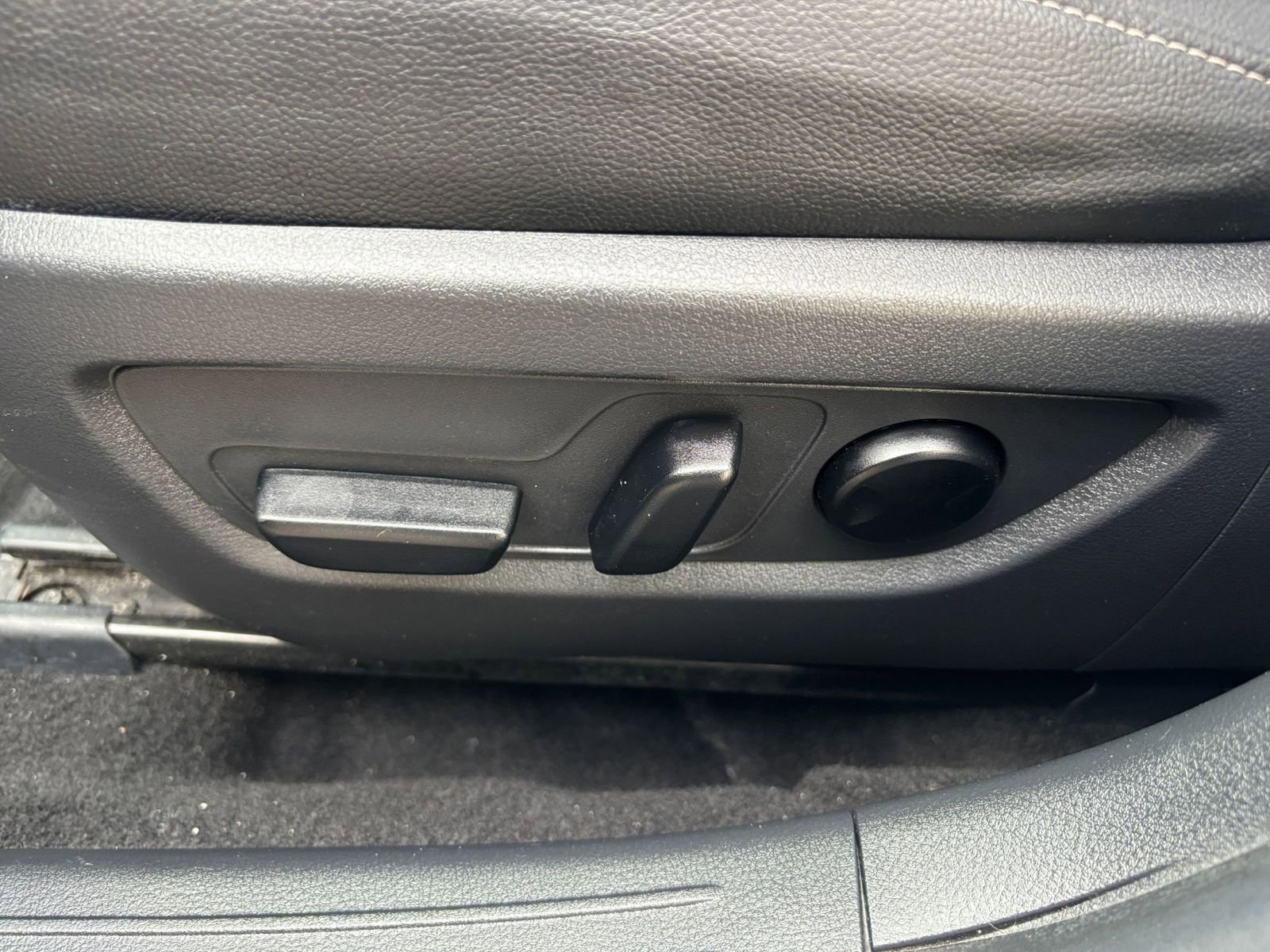 Thumbnail: 2025 Mazda CX-50 - 23