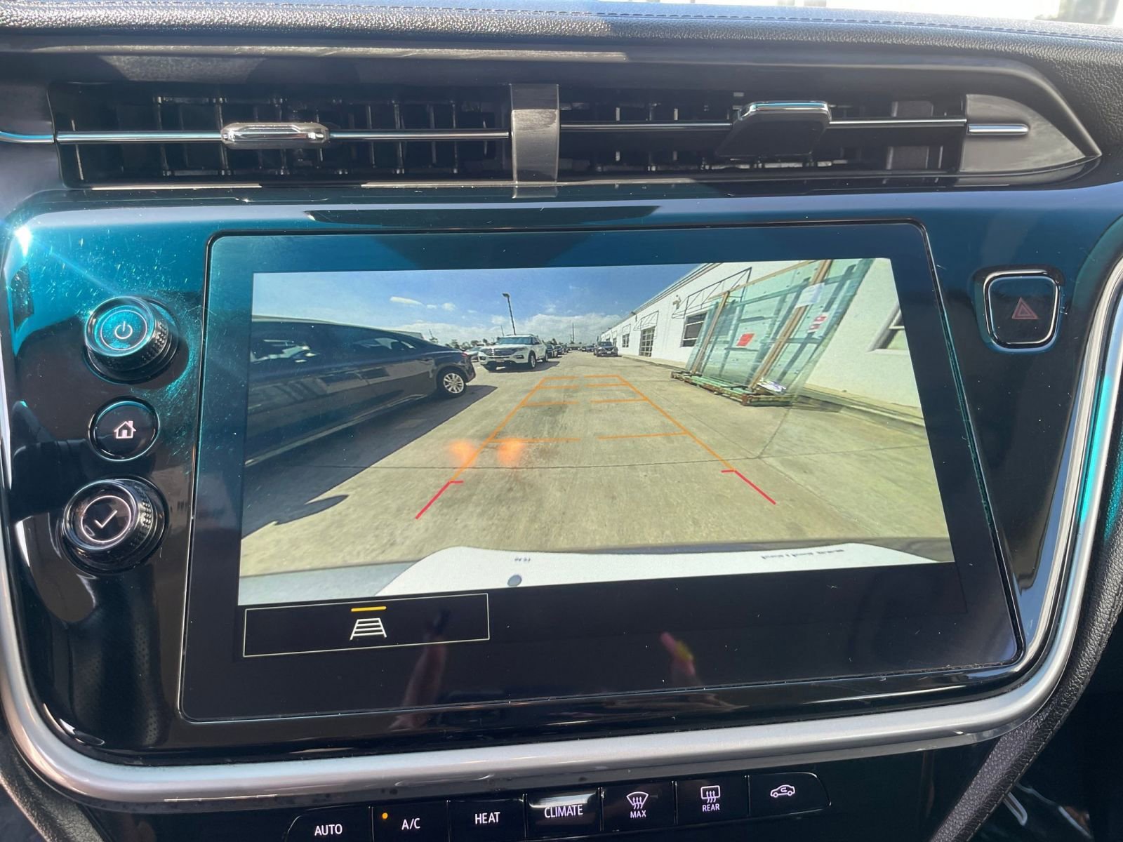 Thumbnail: 2023 Chevrolet Bolt EV - 17