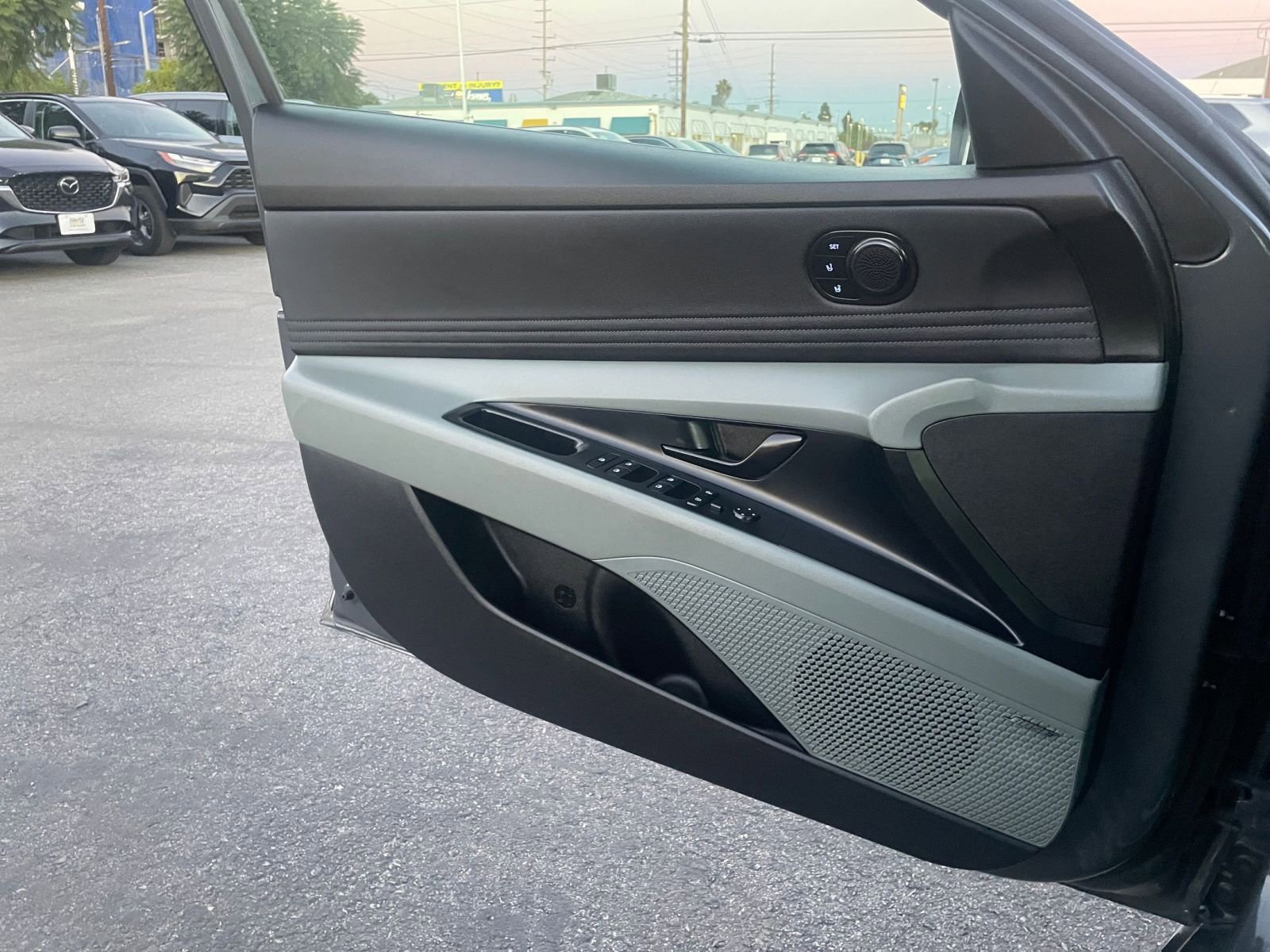 Thumbnail: 2025 Hyundai Elantra - 20