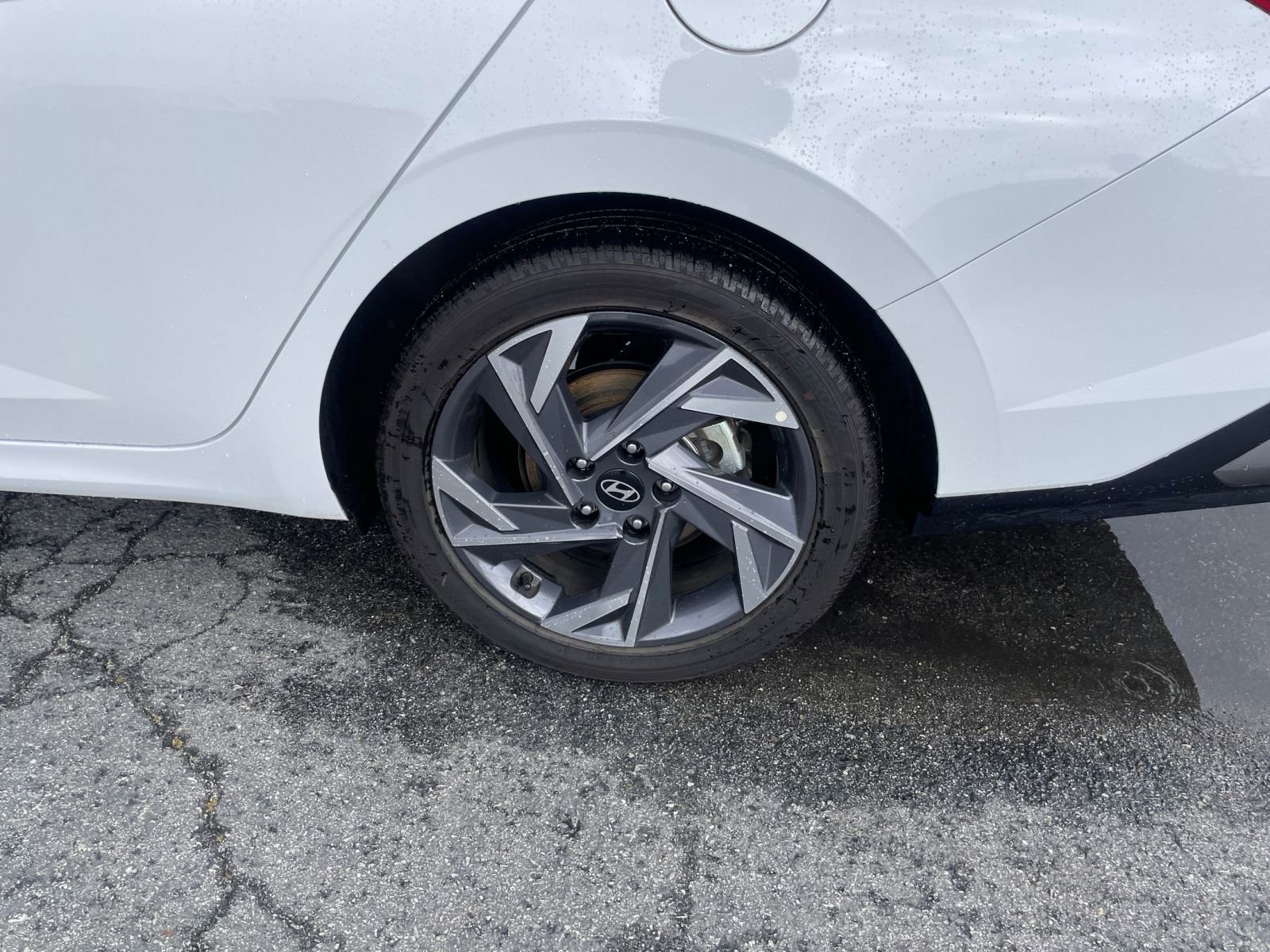 Thumbnail: 2025 Hyundai Elantra - 30