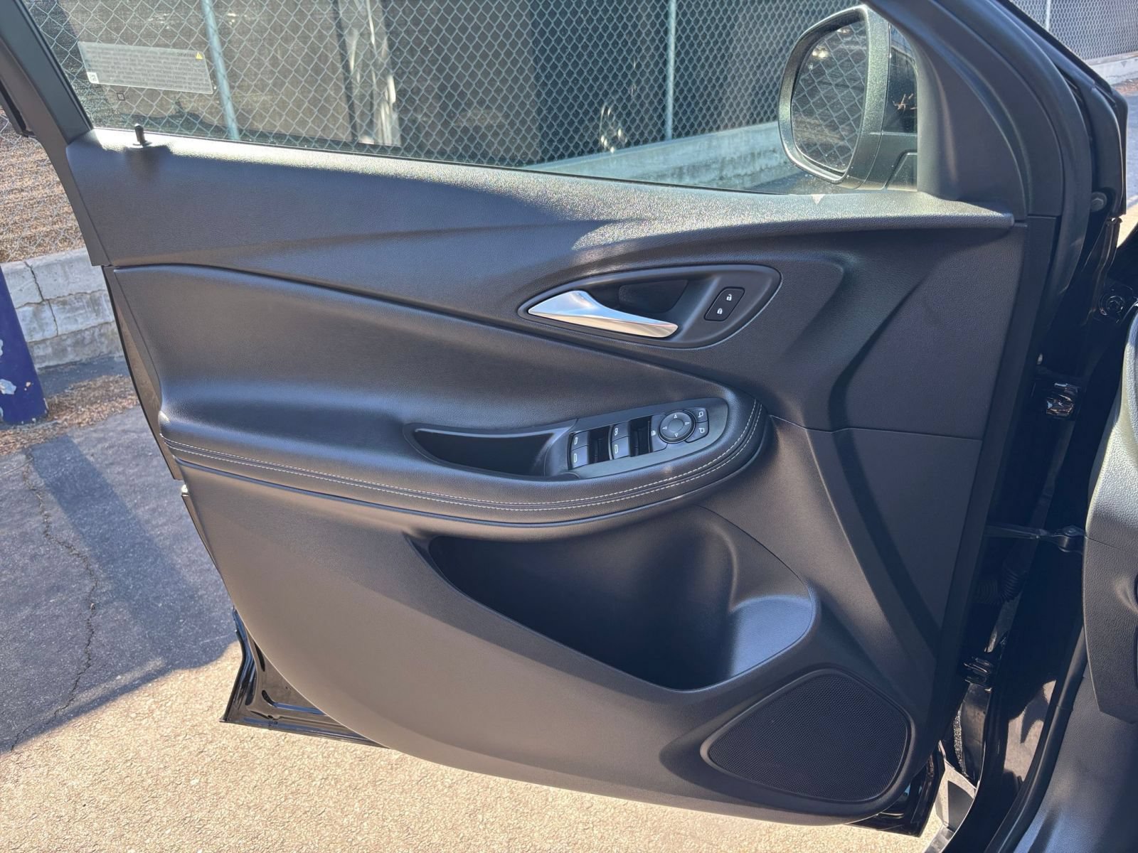 Thumbnail: 2025 Buick Encore GX - 18