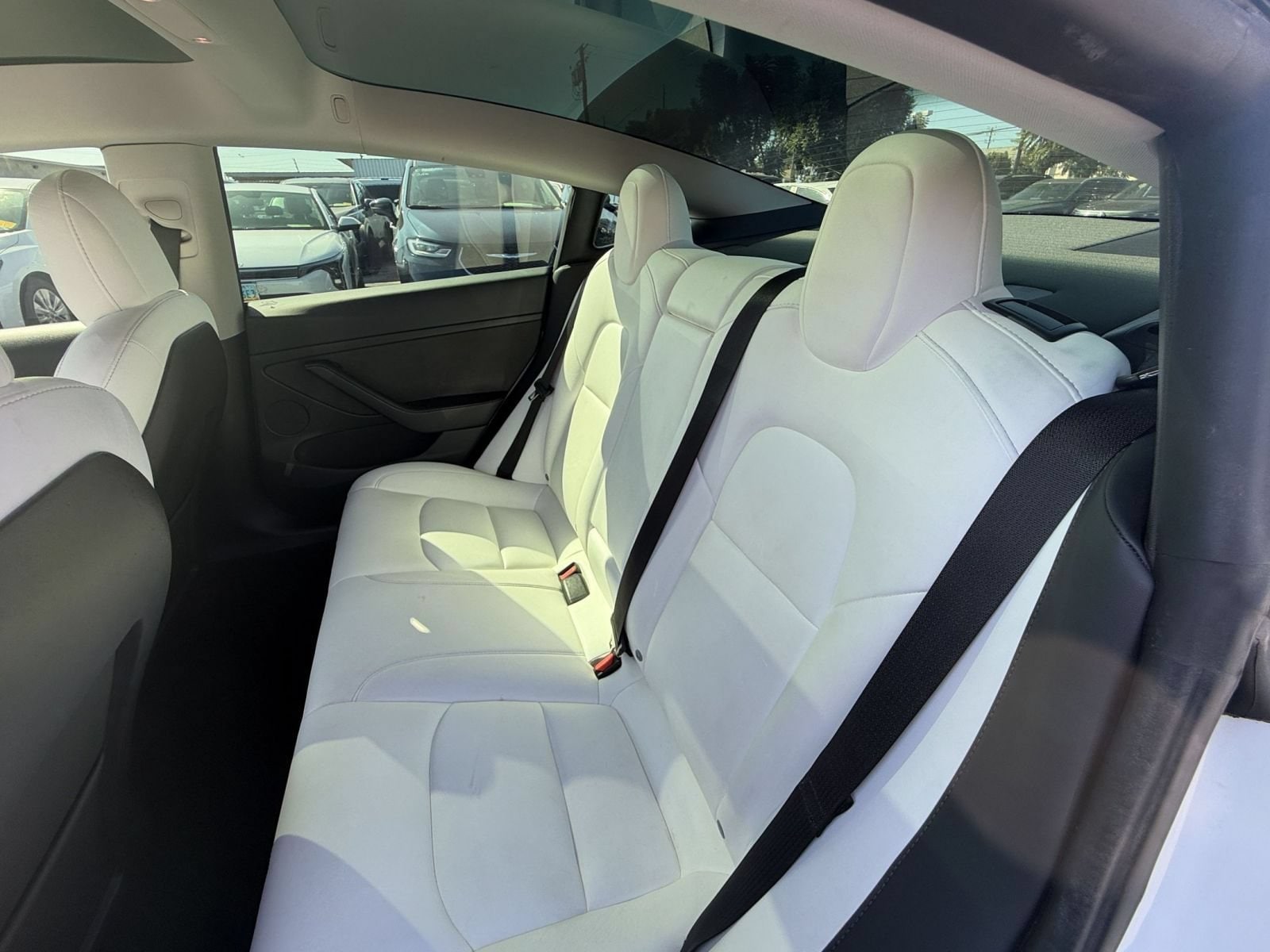 Thumbnail: 2022 Tesla Model 3 - 29