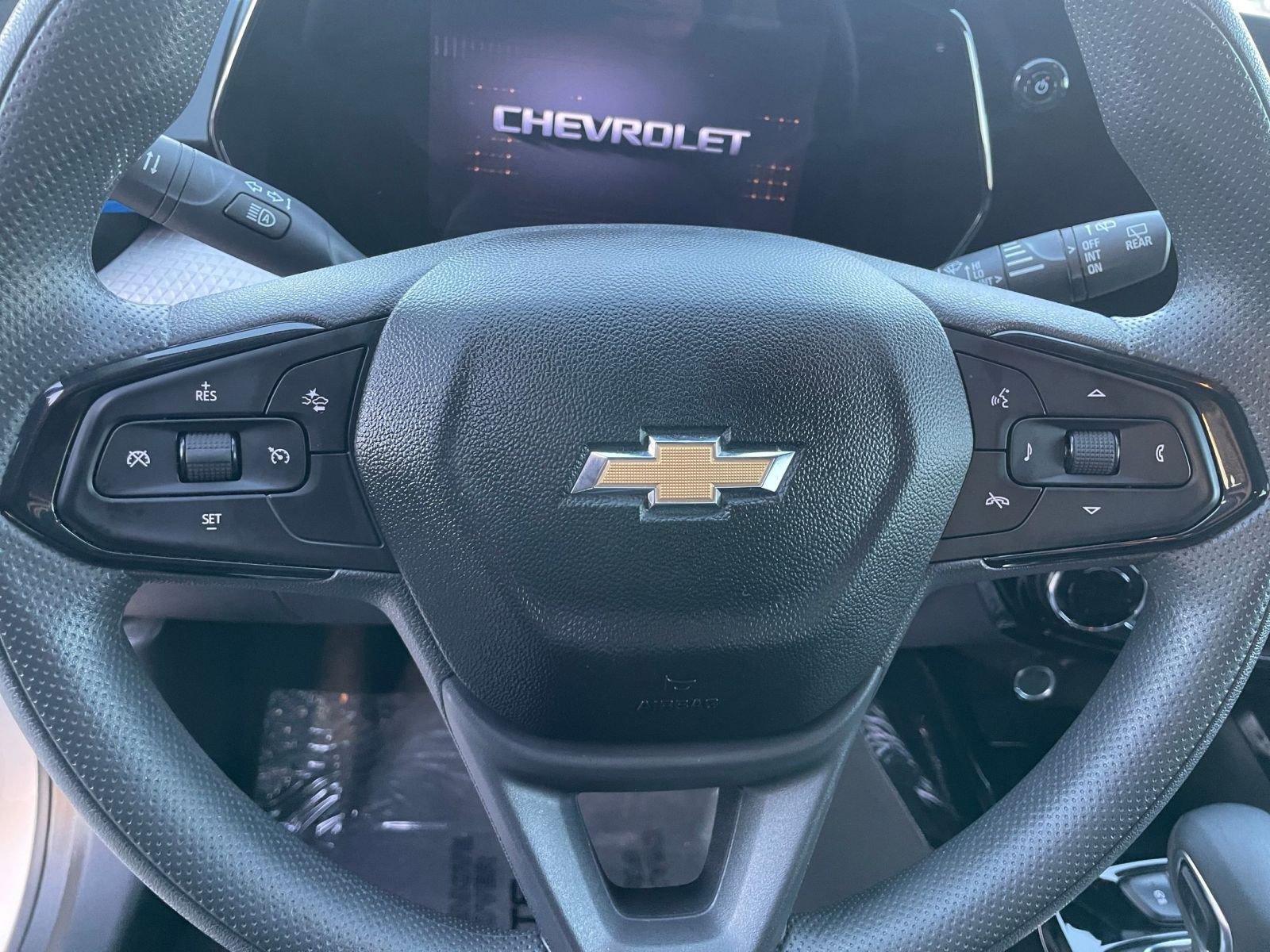 Thumbnail: 2025 Chevrolet Trax - 28