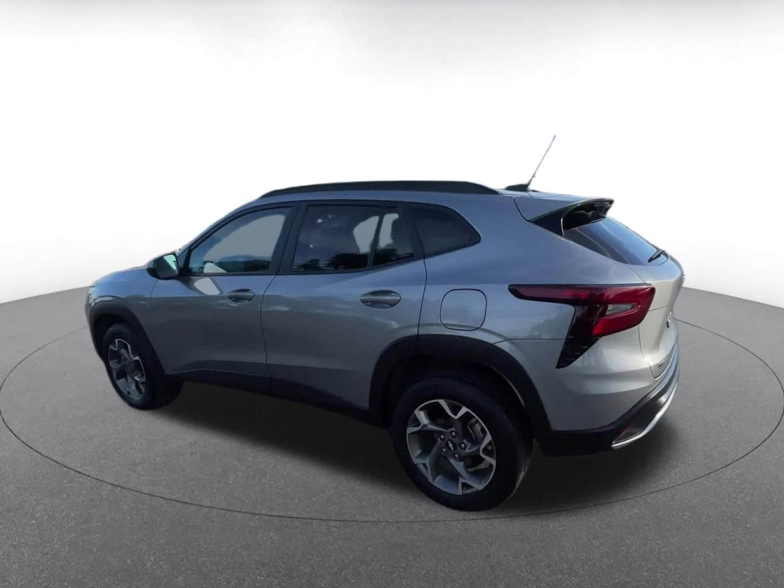 Thumbnail: 2025 Chevrolet Trax - 10