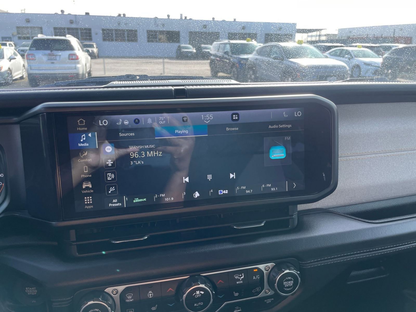 Thumbnail: 2025 Jeep Wrangler - 21