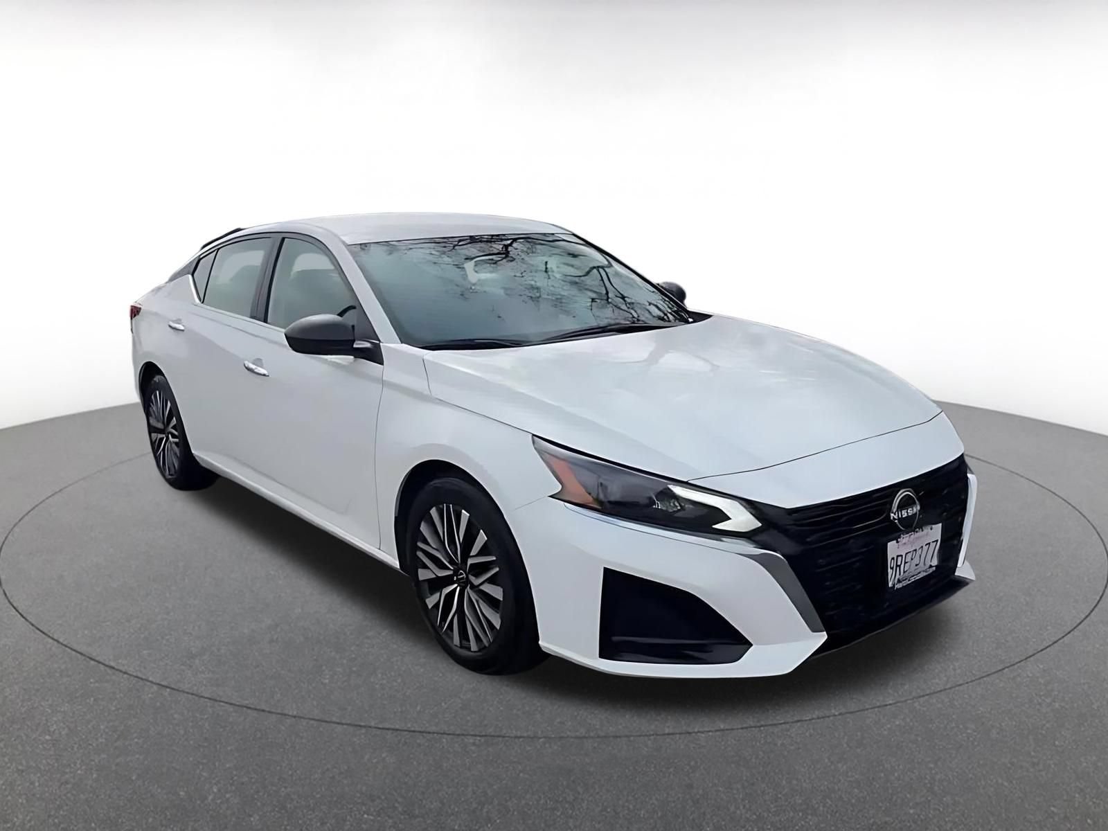 Thumbnail: 2025 Nissan Altima - 3