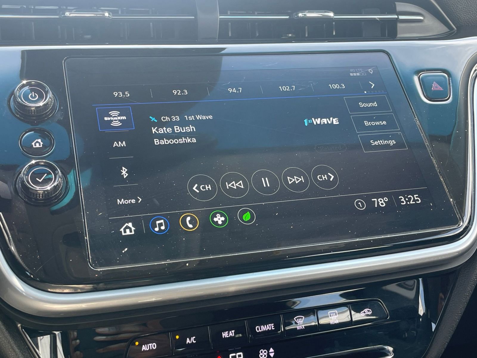 Thumbnail: 2023 Chevrolet Bolt EV - 25