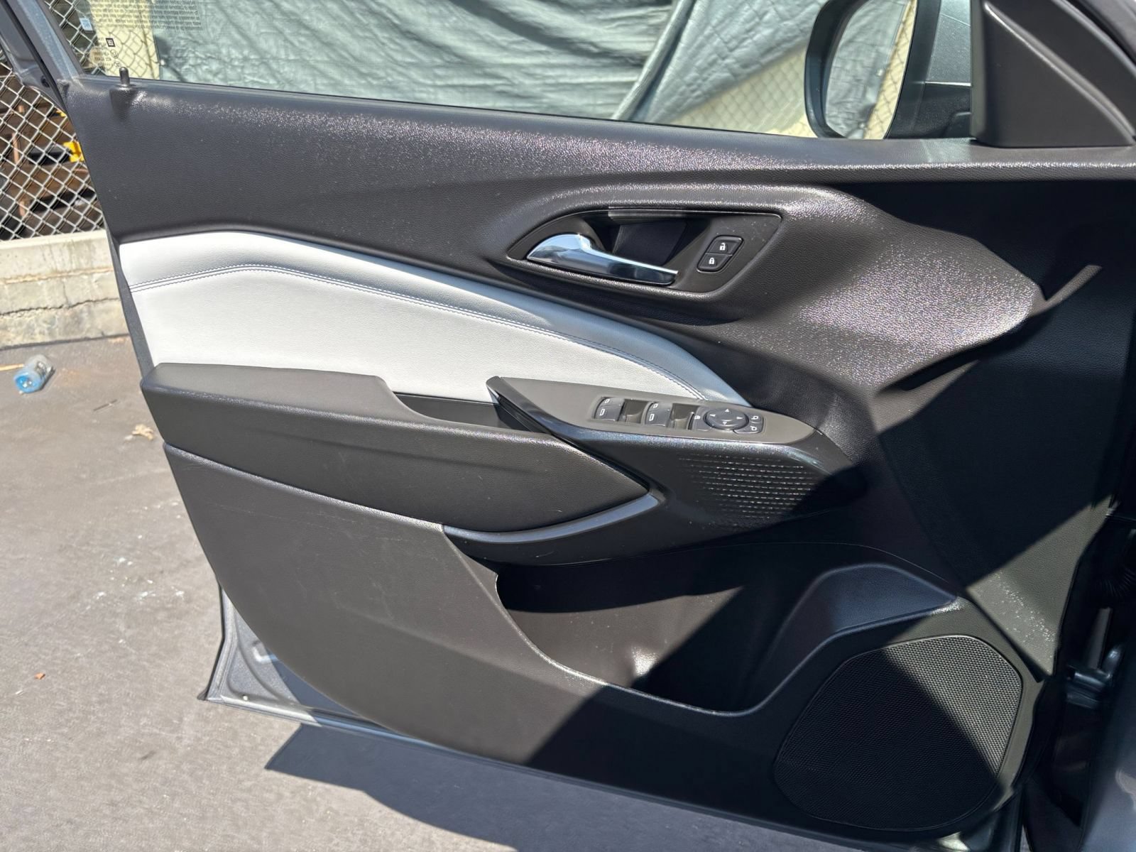 Thumbnail: 2025 Chevrolet Trax - 18