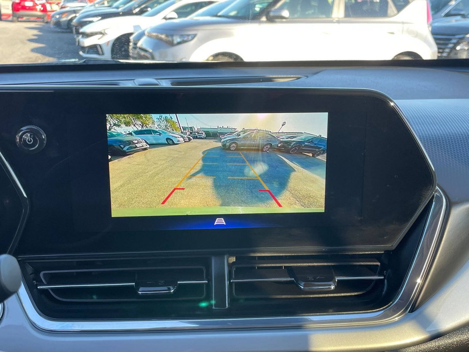 Thumbnail: 2025 Chevrolet Trax - 24